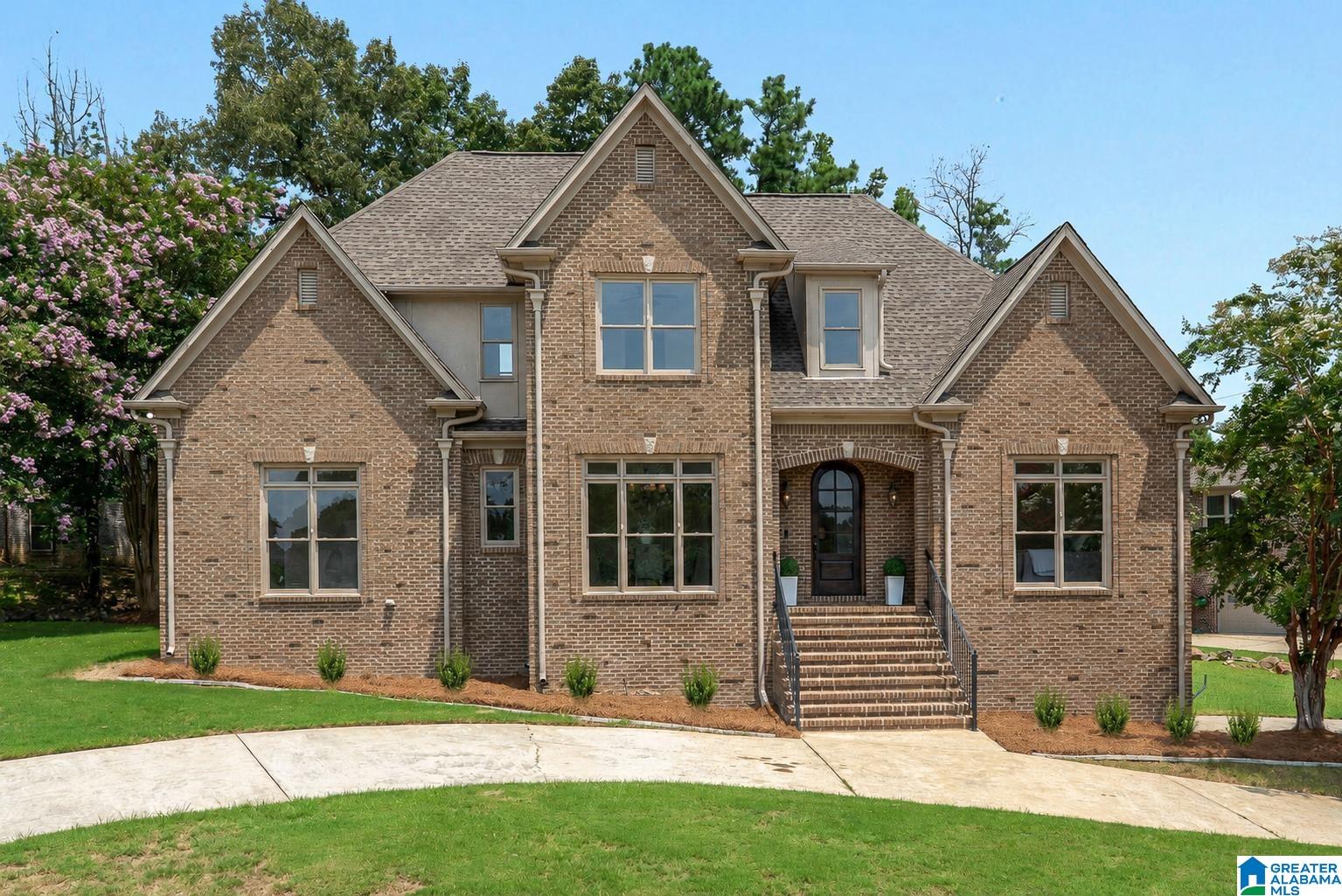 Photo 1 of Single family home for sale at 768 Lake Crst Dr, Hoover, AL 35226 | MLS# 21460708 | Listing updated on 2026-09-08