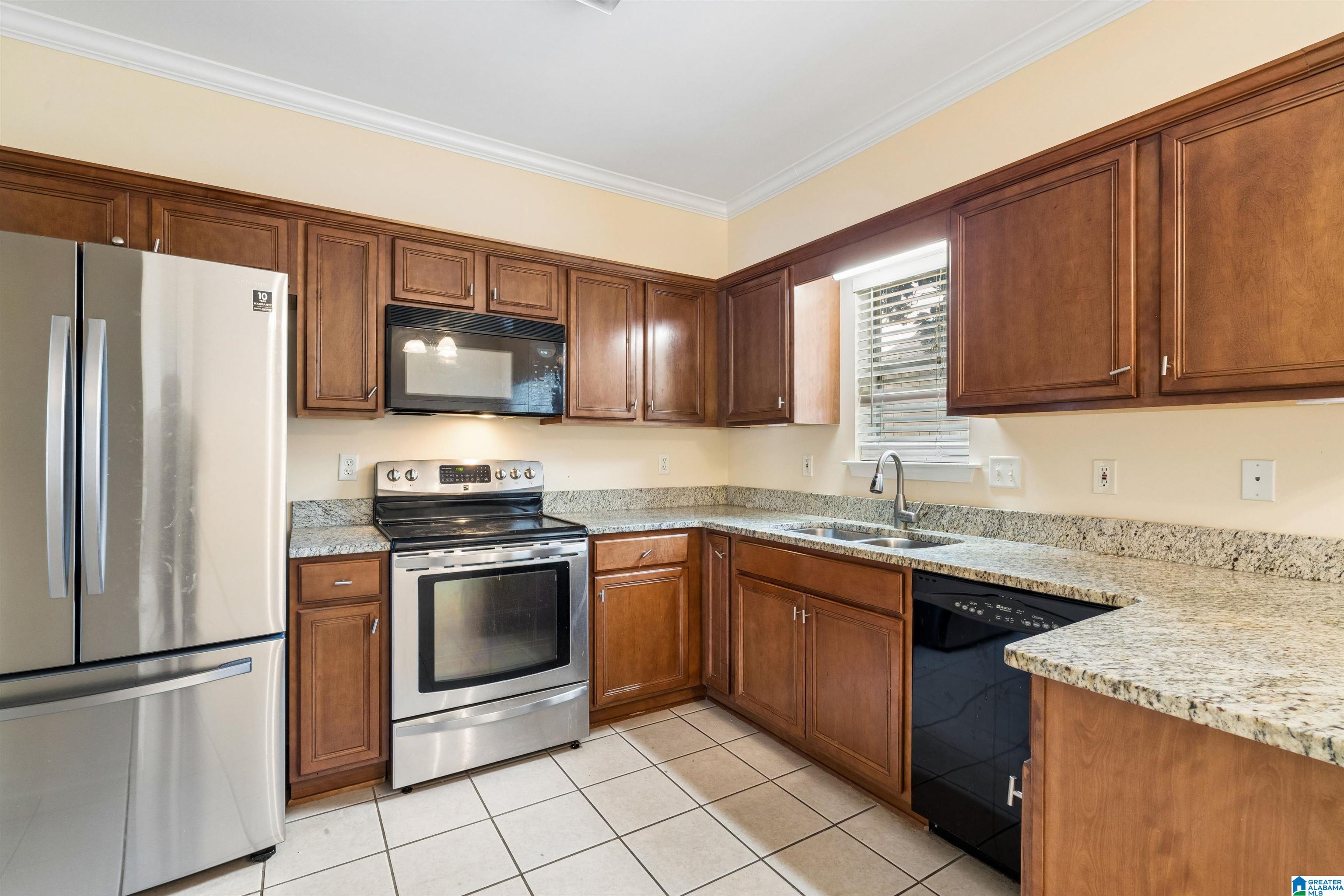 Photo 2 of Single family home for sale at 303 High Ridge Ct, Pelham, AL 35124 | MLS# 21460740 | Listing updated on 2026-09-21
