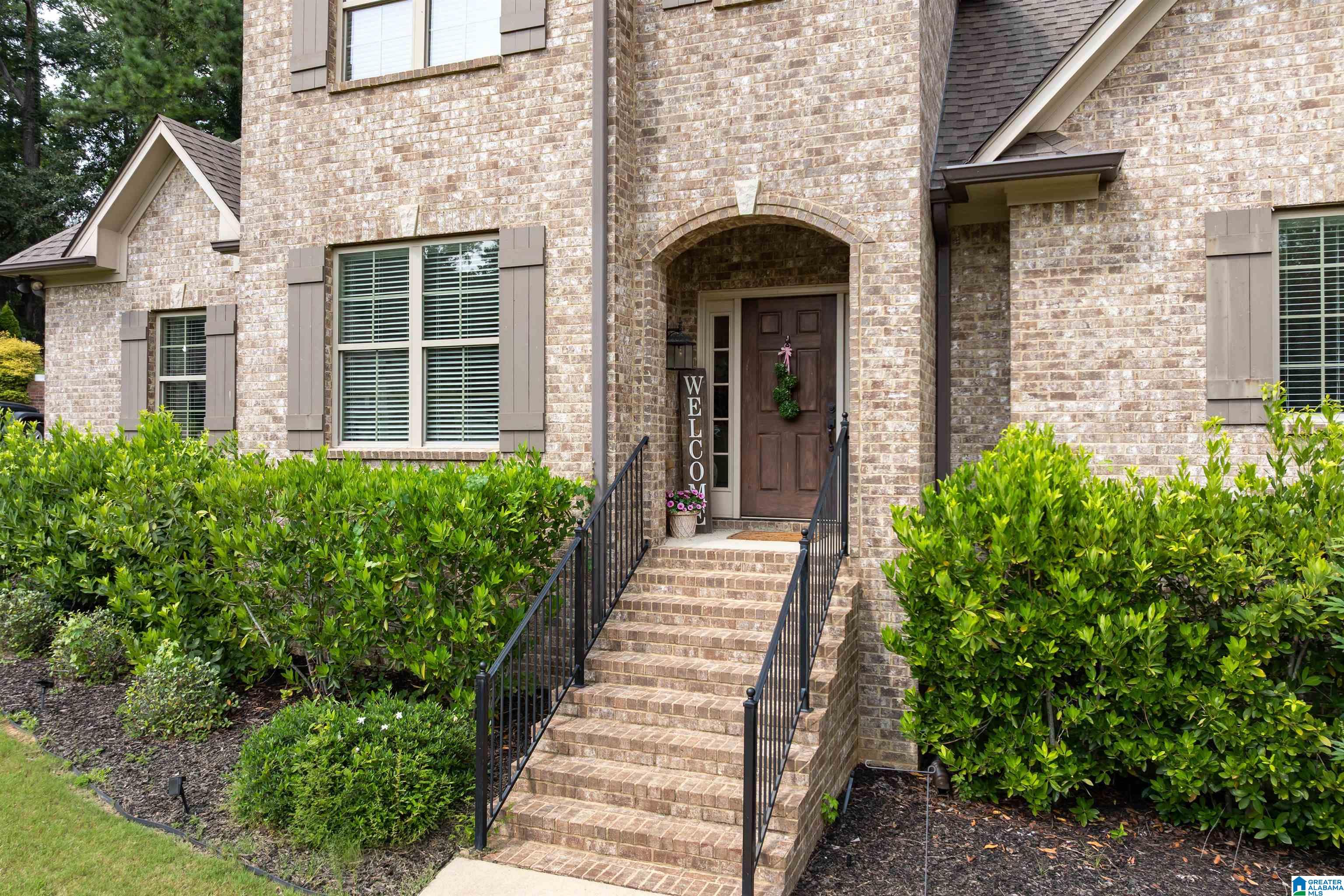 Photo 4 of Sale Pending at 112 Willow Branch Ln, Chelsea, AL 35043 | MLS# 21460811 | Listing updated on 2026-09-04