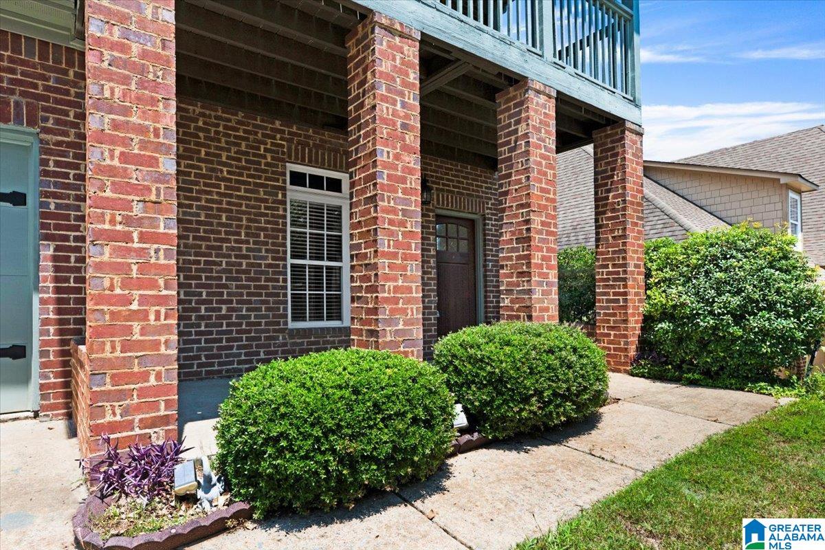 Photo 3 of Single family home for sale at 120 Castlehill Dr, Vestavia, AL 35226 | MLS# 21460814 | Listing updated on 2026-08-31
