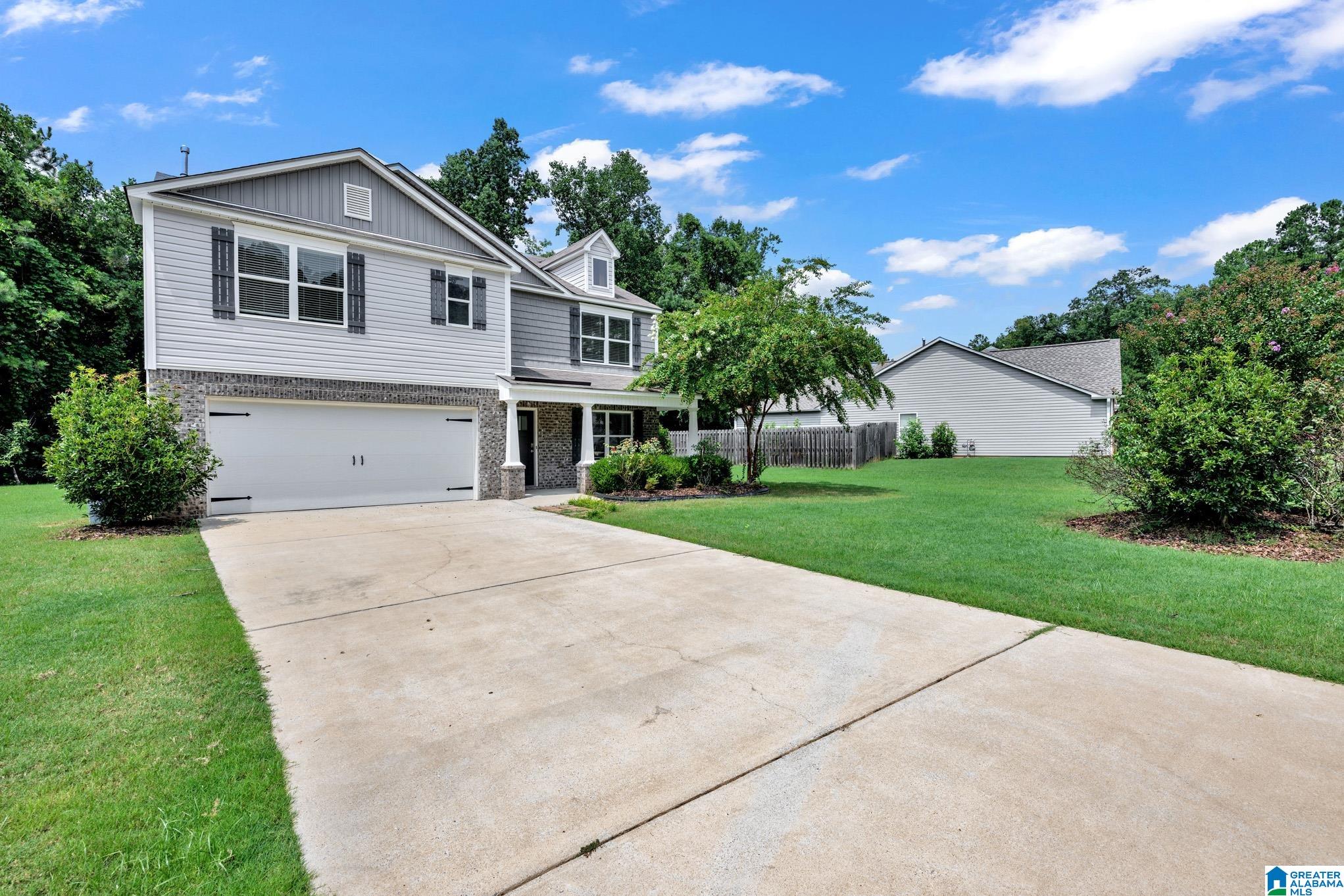 1st image of 852 Huntington Trace, Chelsea, AL 35043 | MLS# 21460839