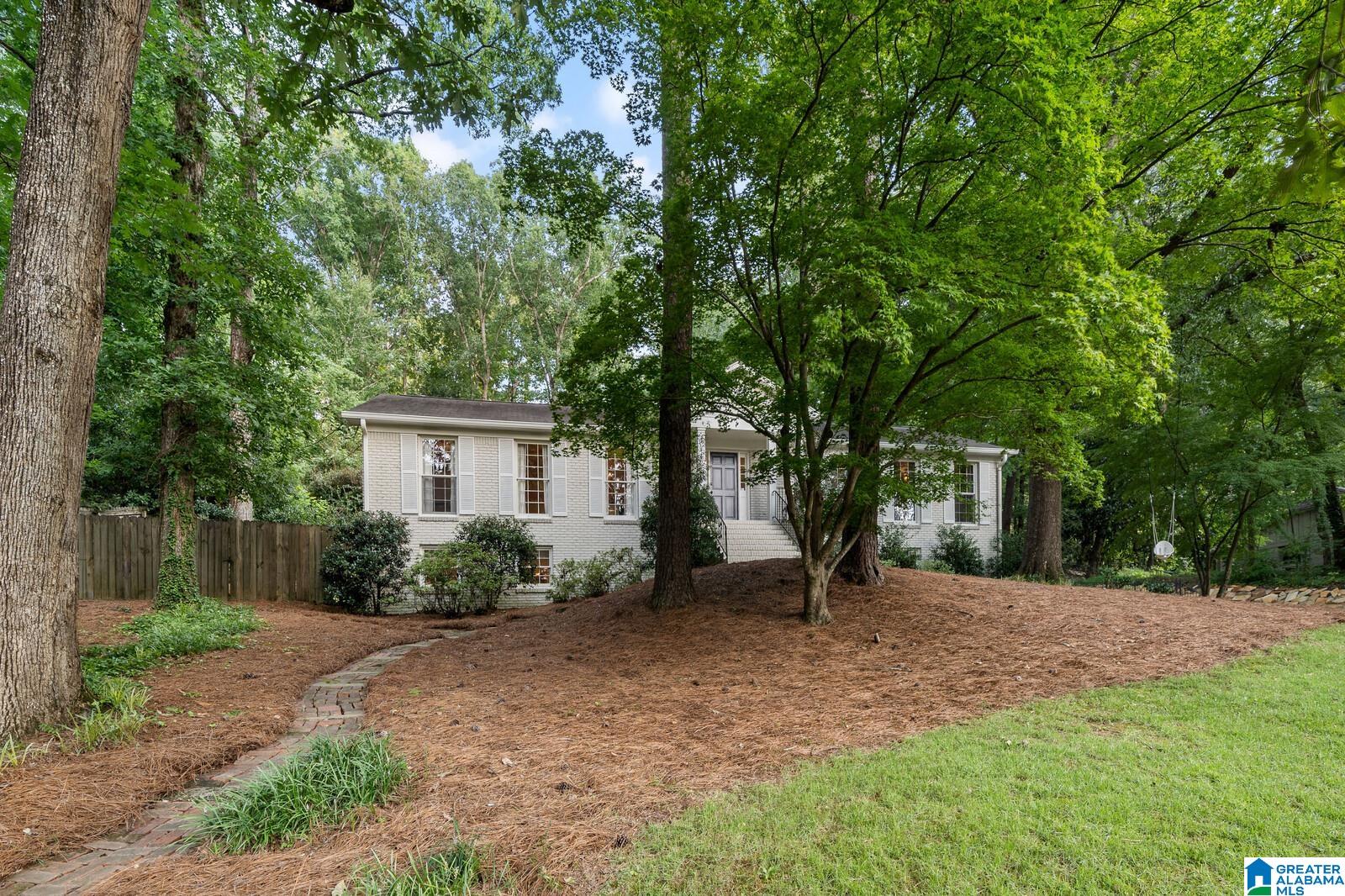 2nd image of 4225 Shiloh Dr, Mountain Brook, AL 35213 | MLS# 21460840