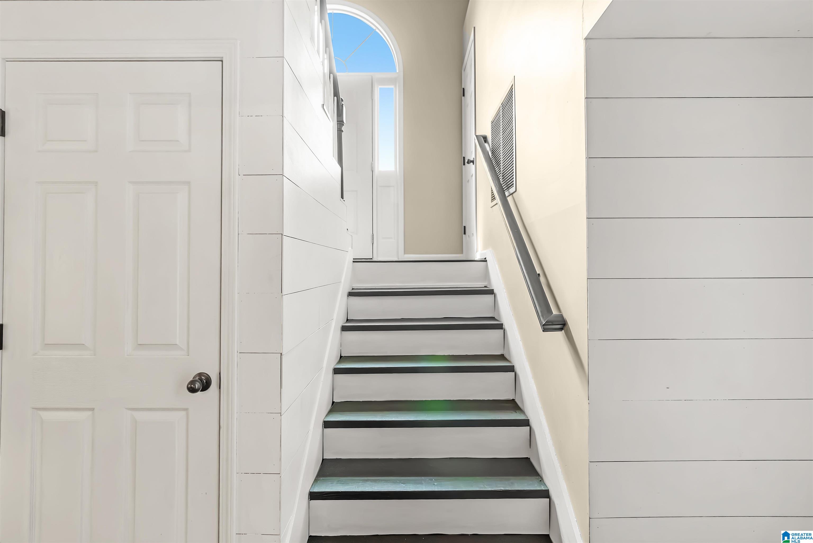 38th image of 906 Stonewood Road, Helena, AL 35080 | MLS# 21460852