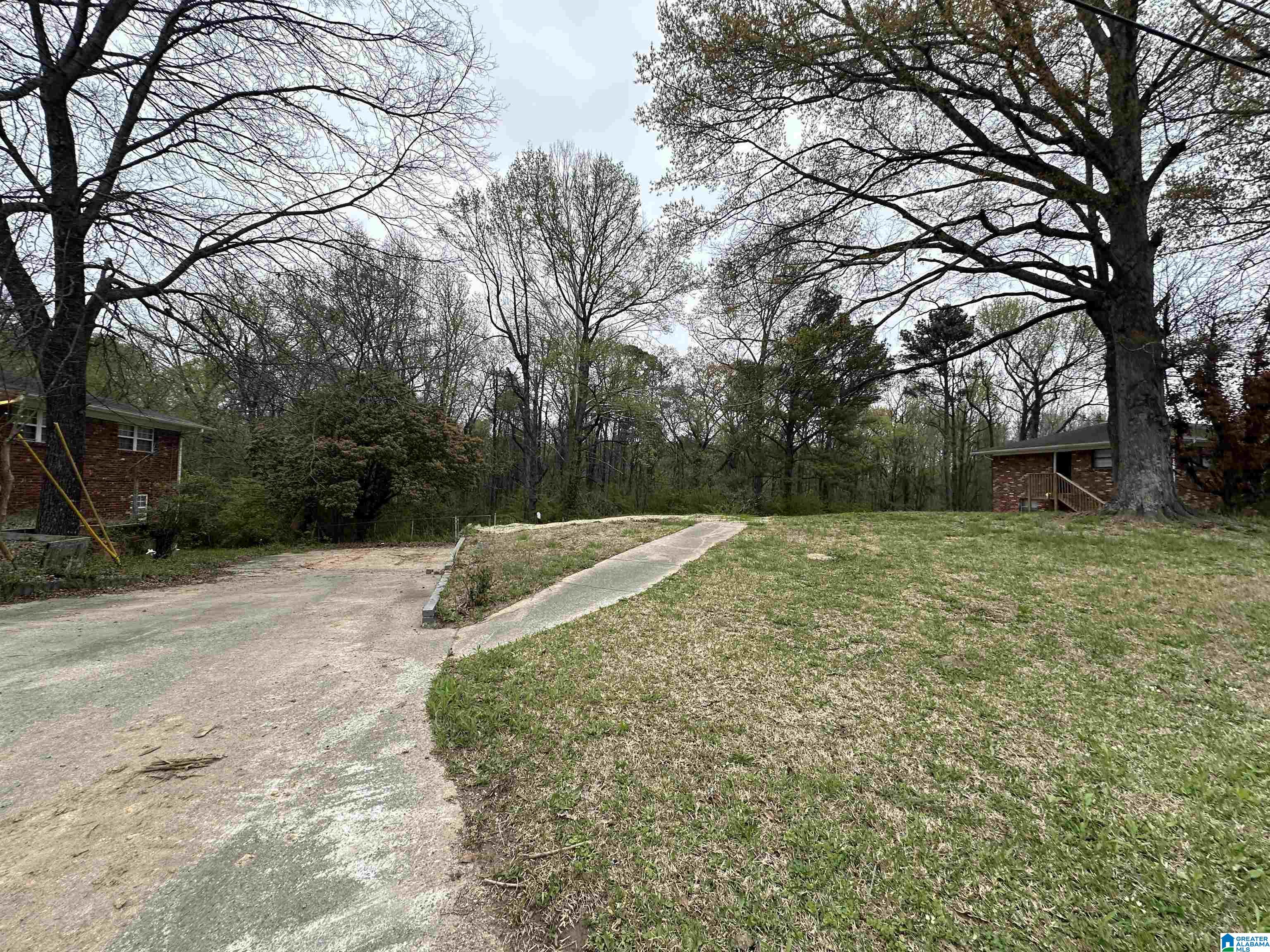 2nd image of 1137 1st Avenue, Pleasant Grove, AL 35127 | MLS# 21460859
