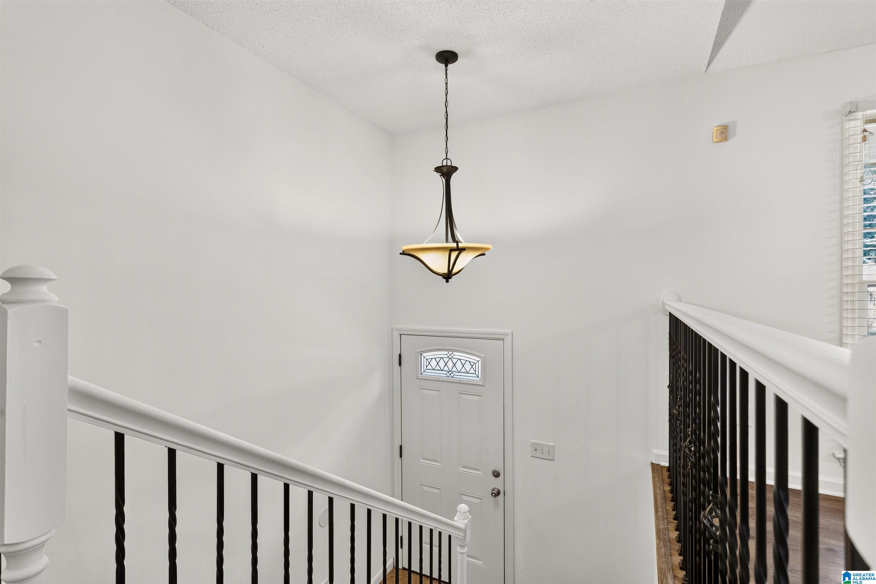 Photo 3 of Sale Pending at 213 Wind View Tr, Irondale, AL 35210 | MLS# 21460883 | Listing updated on 2026-09-01