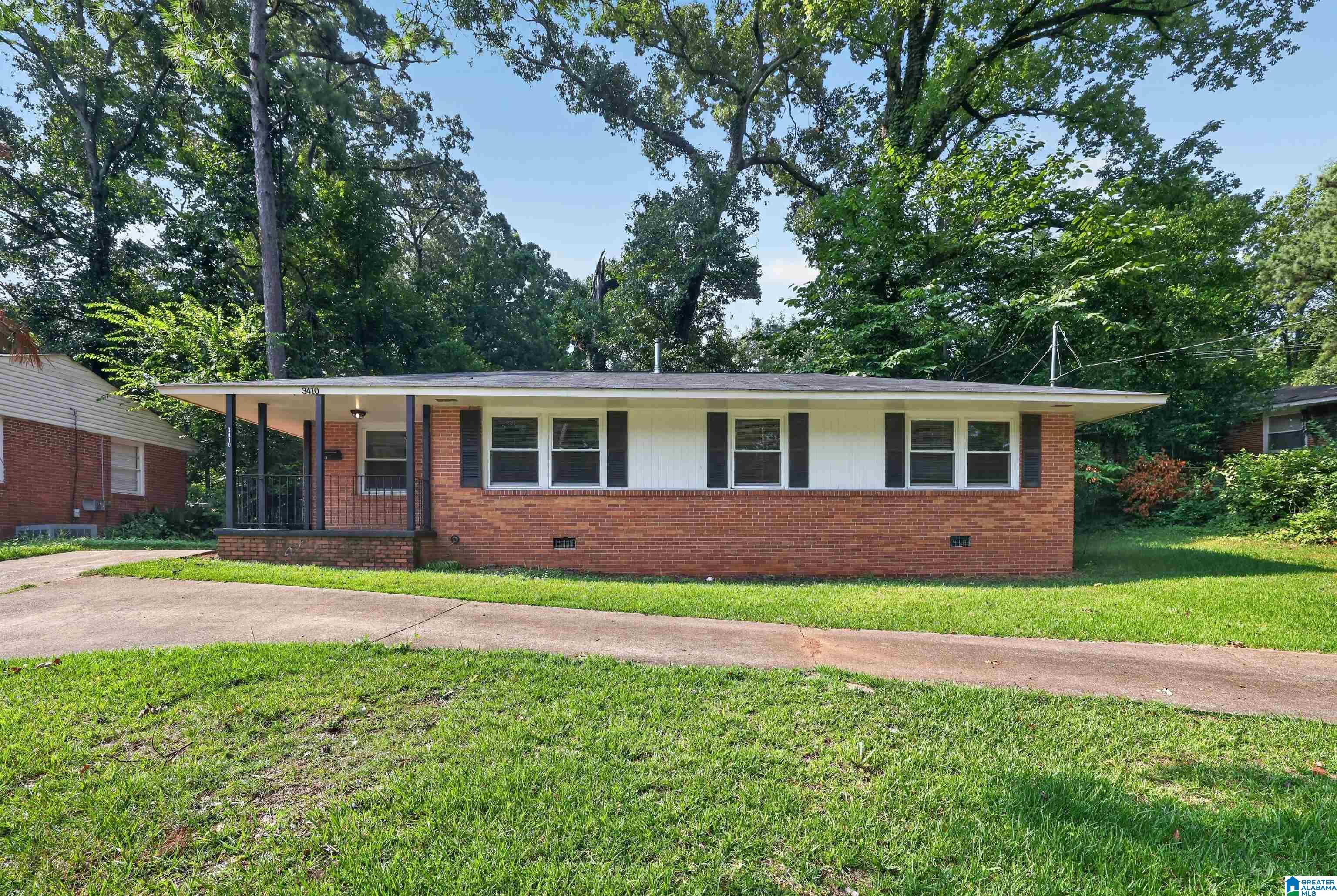 Photo 1 of Single family home for sale at 3410 Willow Ln Dr, Montgomery, AL 36109 | MLS# 21460895 | Listing updated on 2026-09-10