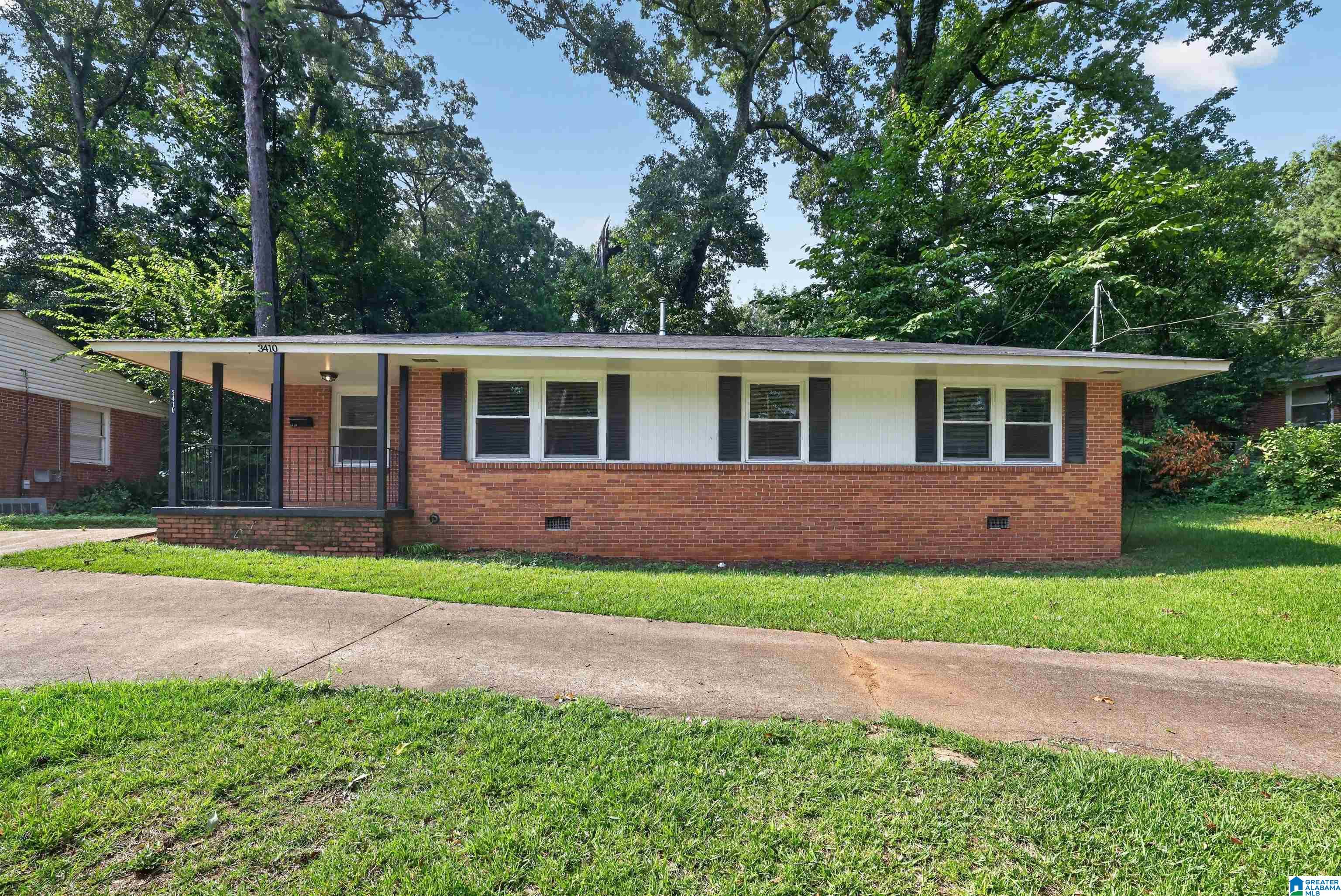 Photo 4 of Single family home for sale at 3410 Willow Ln Dr, Montgomery, AL 36109 | MLS# 21460895 | Listing updated on 2026-09-10