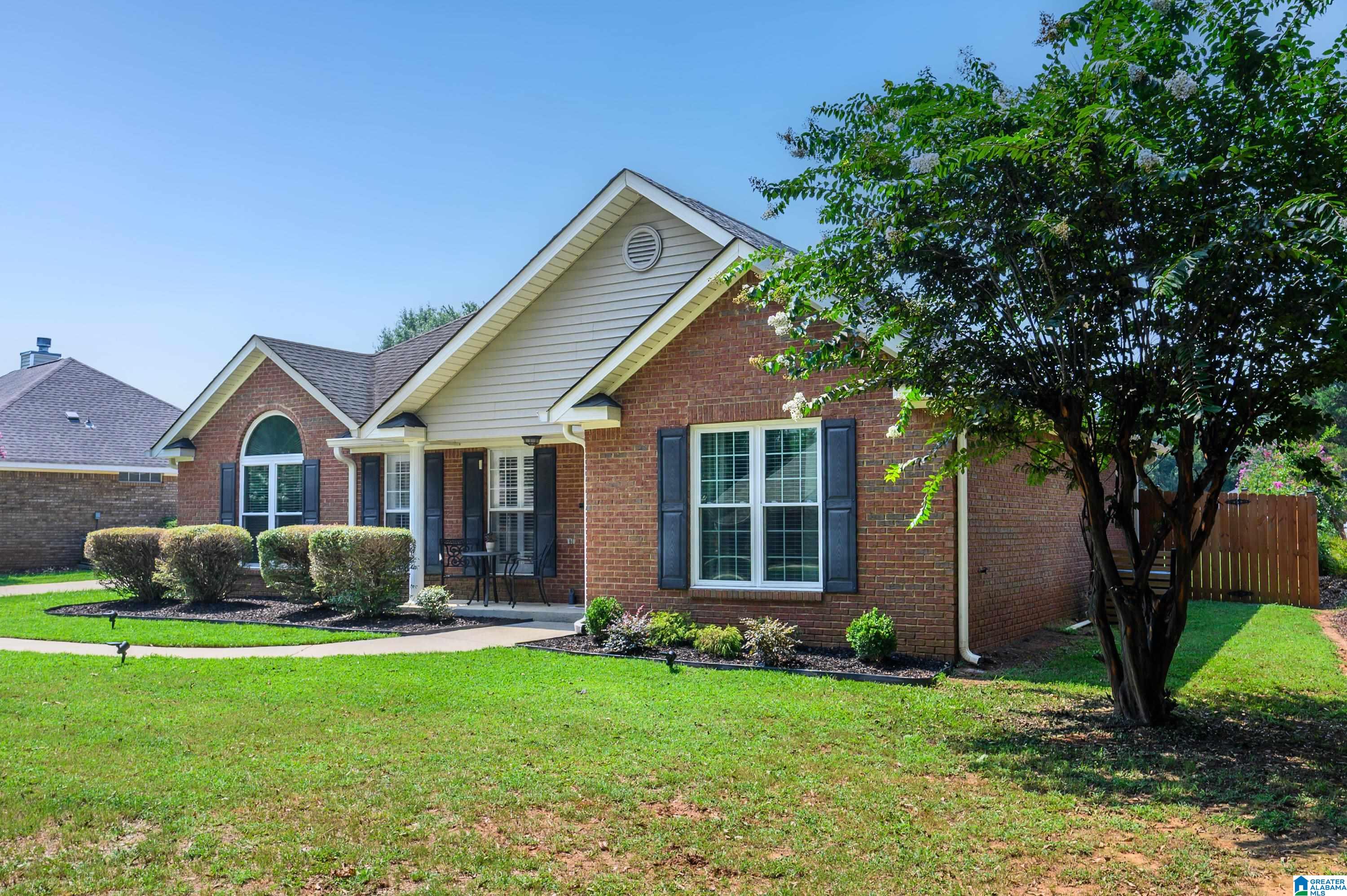 2nd image of 114 Horseshoe Circle, Alabaster, AL 35007 | MLS# 21460916