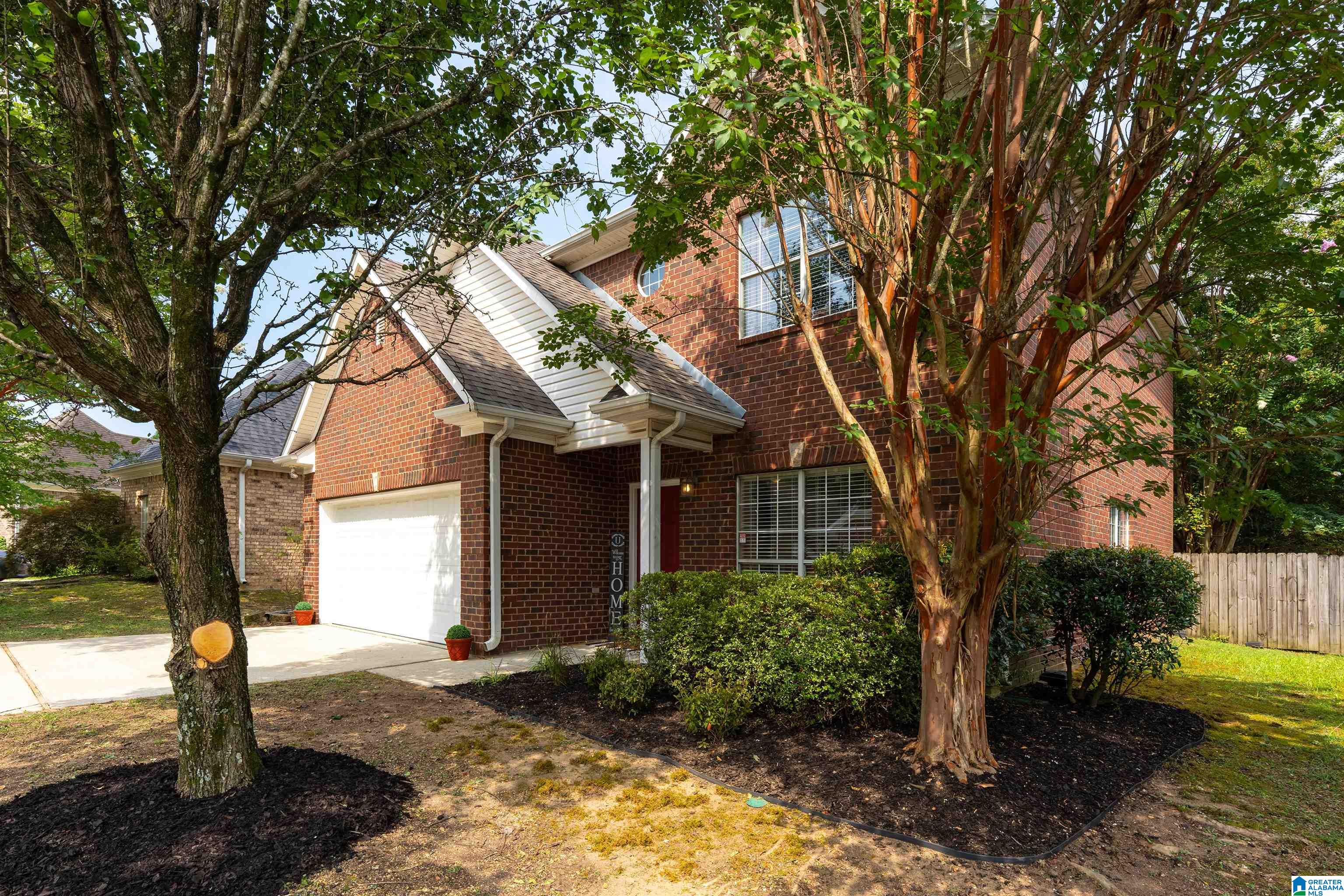 2nd image of 1138 Castlemaine Dr, Birmingham, AL 35226 | MLS# 21460930