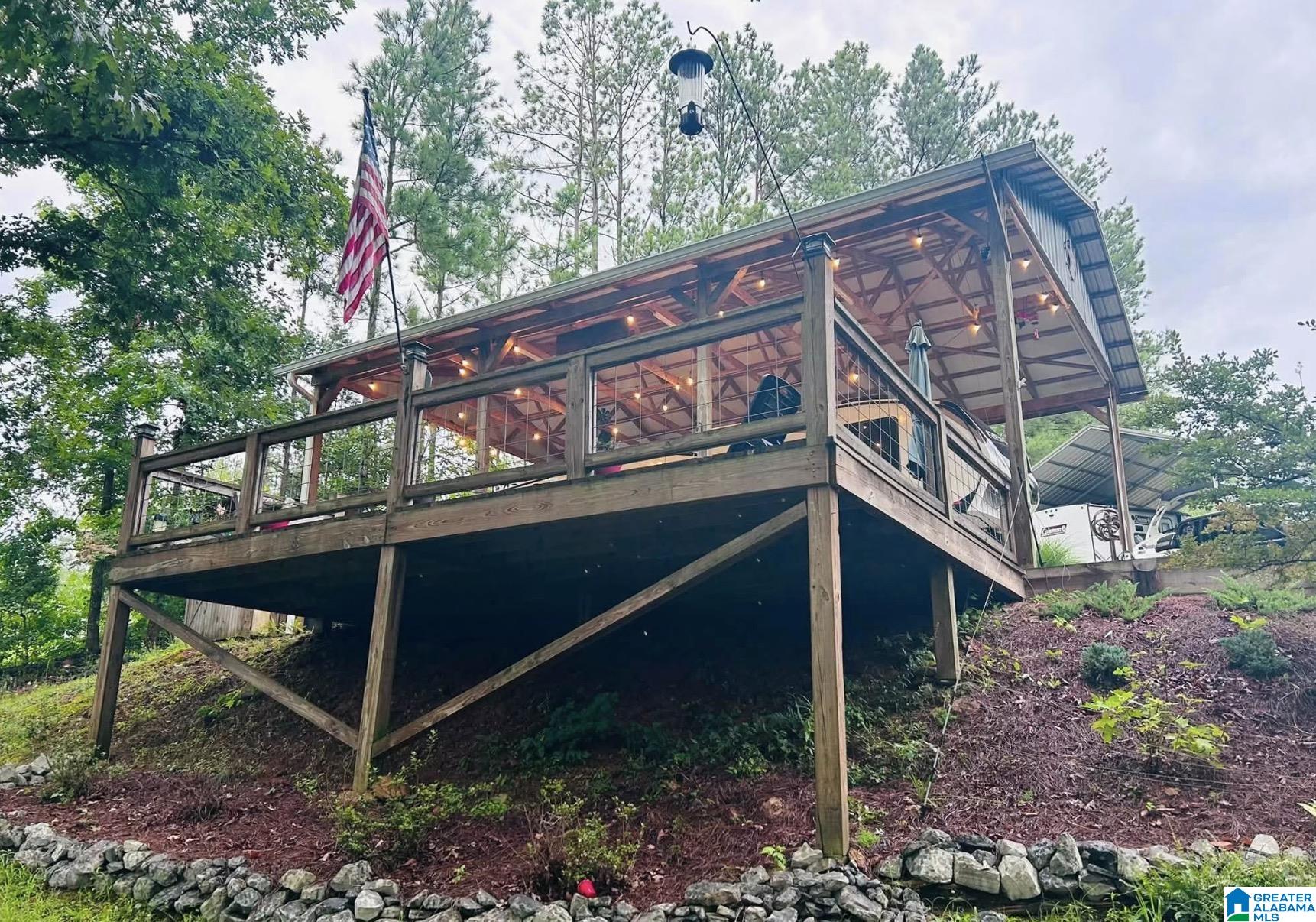 385 FOSTER COVE DRIVE