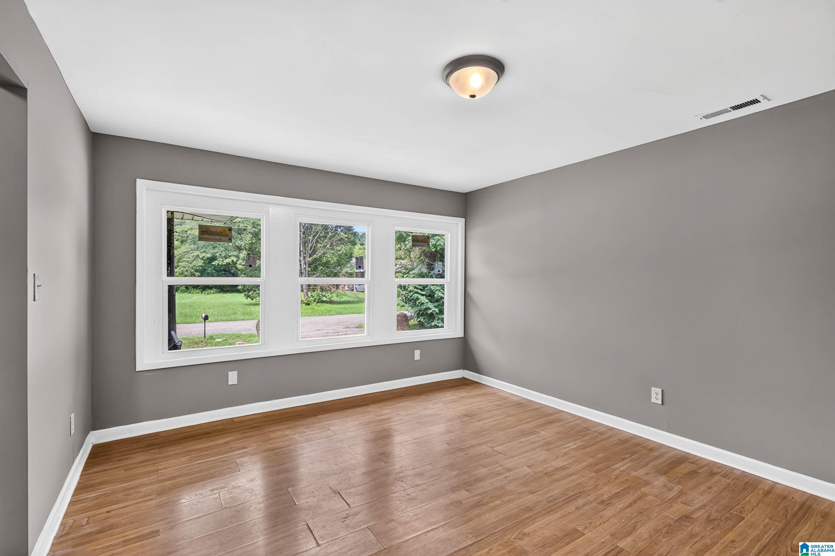 4th image of 1301 22Nd Avenue N, Bessemer, AL 35020 | MLS# 21460938