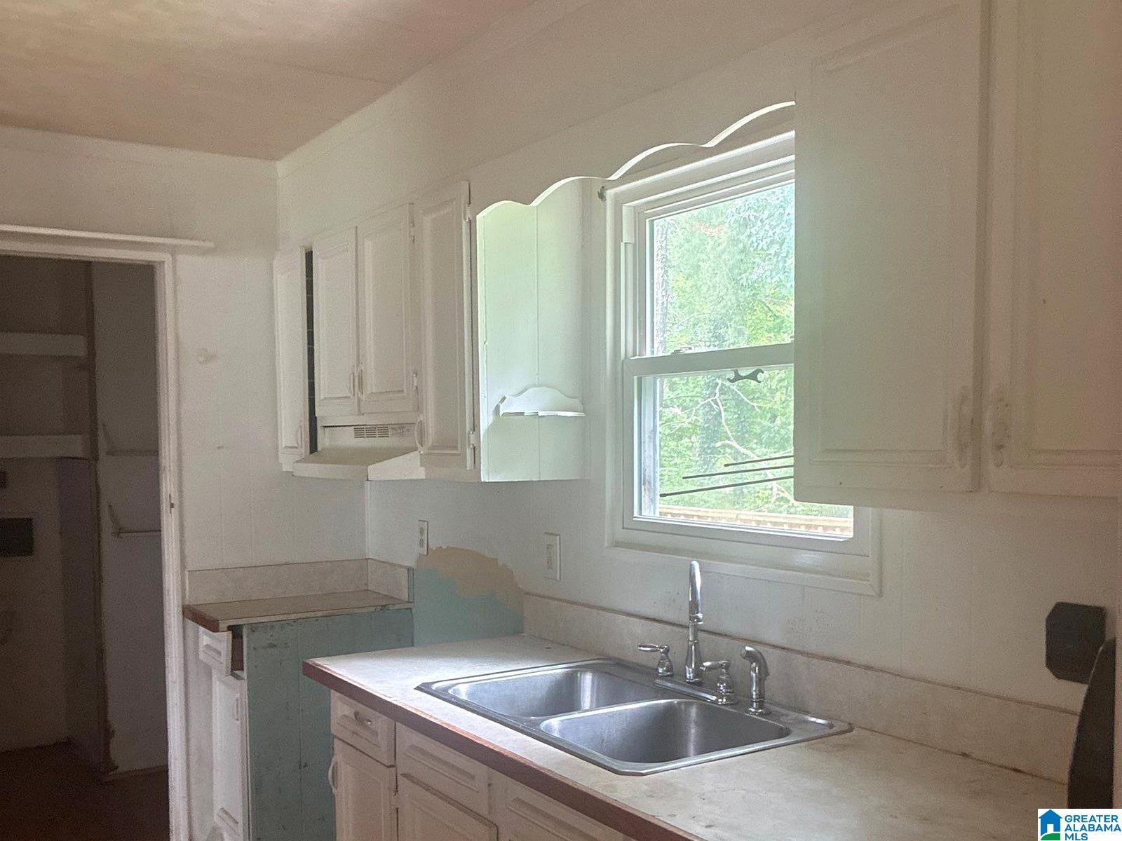 image of 1713 5th Pl Nw, Center Point, AL 35215 | MLS# 21460989