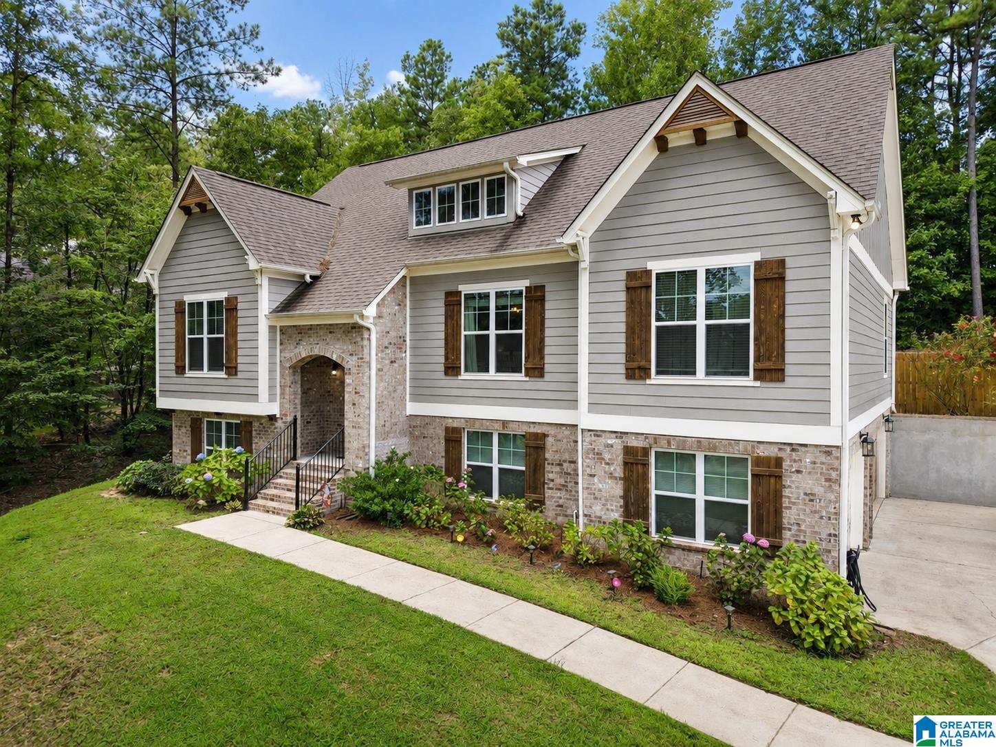 Photo 1 of Single family home for sale at 932 Helena Sta Cvs, Helena, AL 35080 | MLS# 21461013 | Listing updated on 2026-09-12