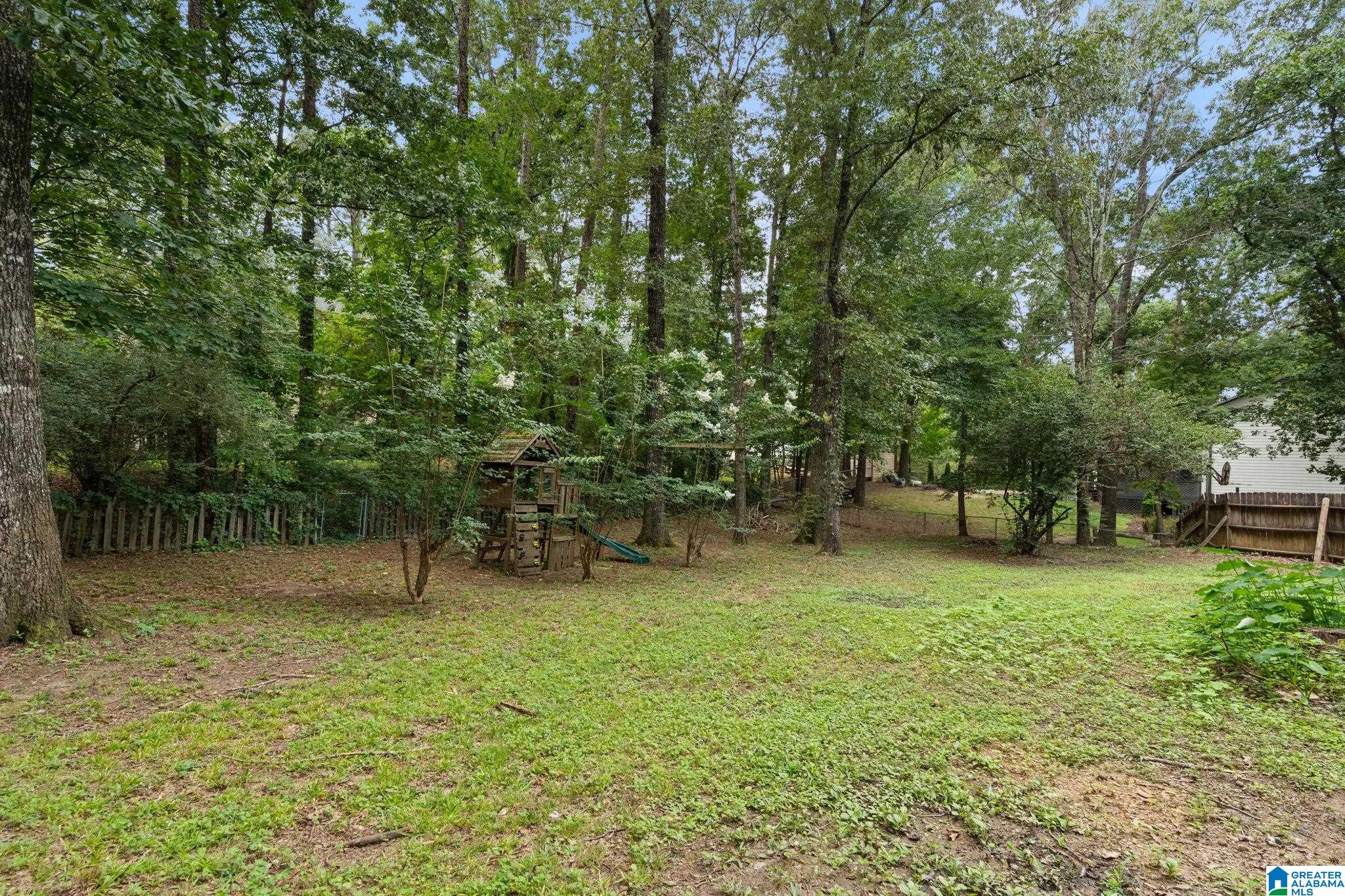39th image of 219 Russet Woods Dr, Hoover, AL 35244 | MLS# 21461028
