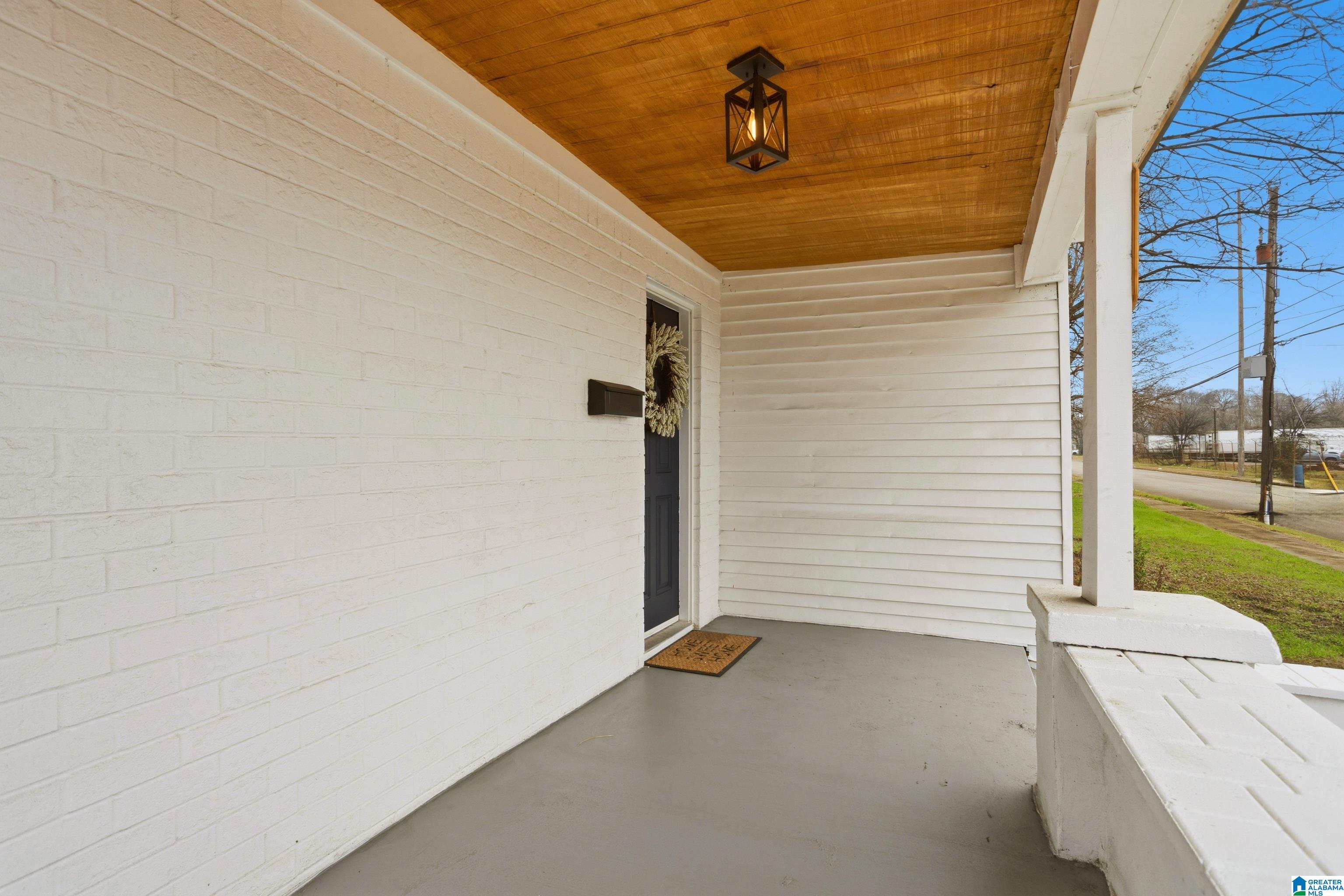 Photo 3 of Sale Pending at 724 39th Street N, Birmingham, AL 35222 | MLS# 21461037 | Listing updated on 2026-09-05