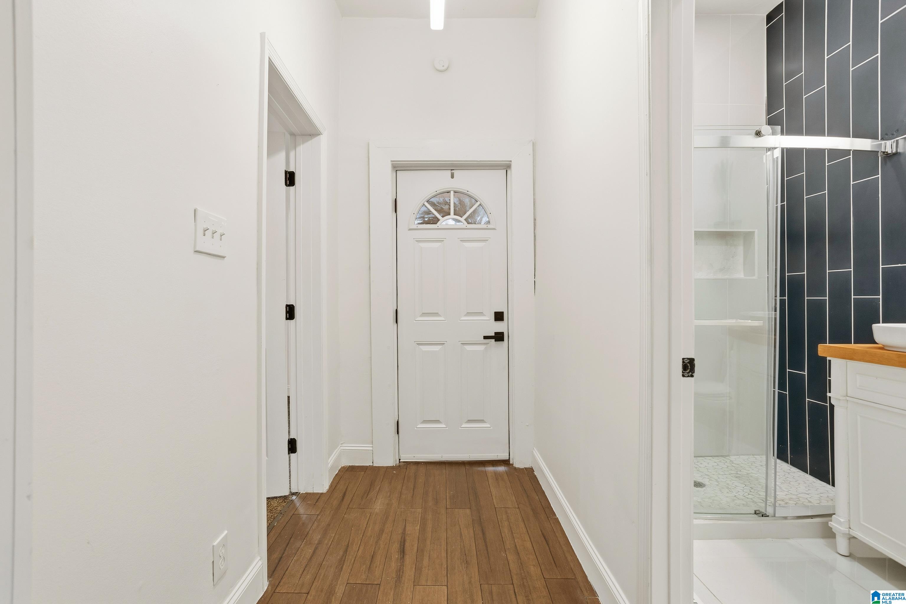 Photo 3 of Sale Pending at 724 39th Street N, Birmingham, AL 35222 | MLS# 21461037 | Listing updated on 2026-09-05