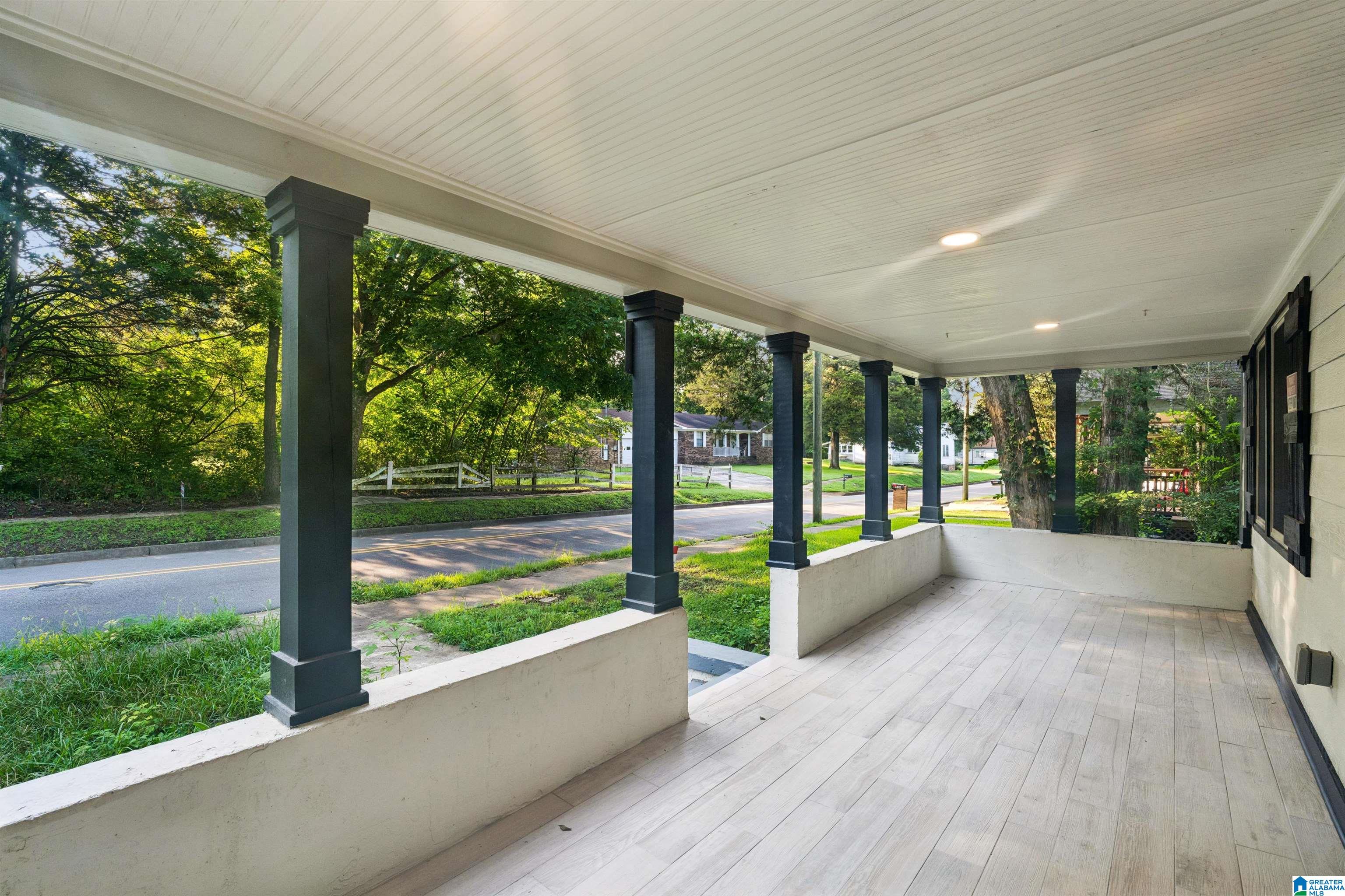 3rd image of 1824 Lane Dr, Leeds, AL 35094 | MLS# 21461049