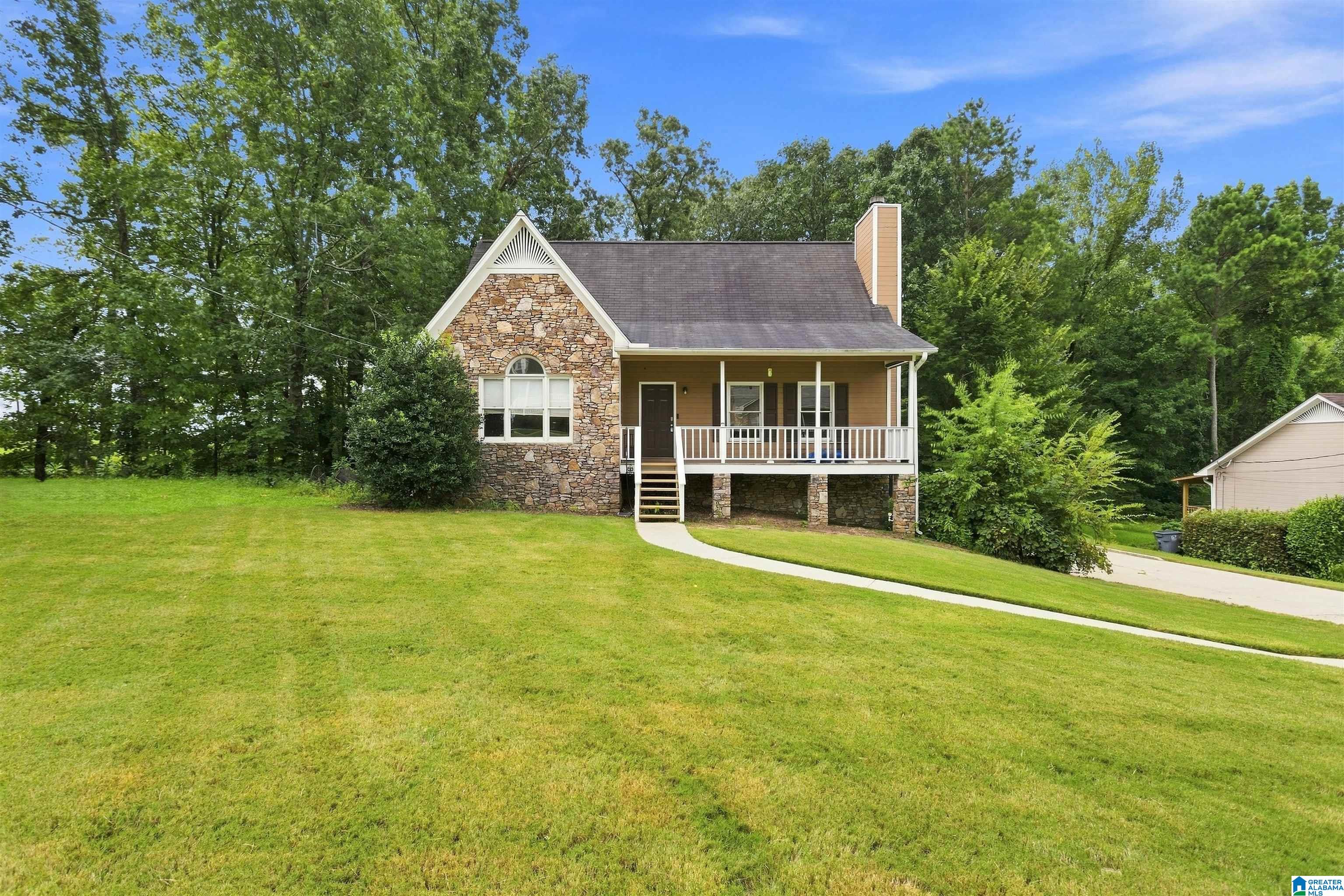 1st image of 846 Honeysuckle Dr, Fultondale, AL 35068 | MLS# 21461107