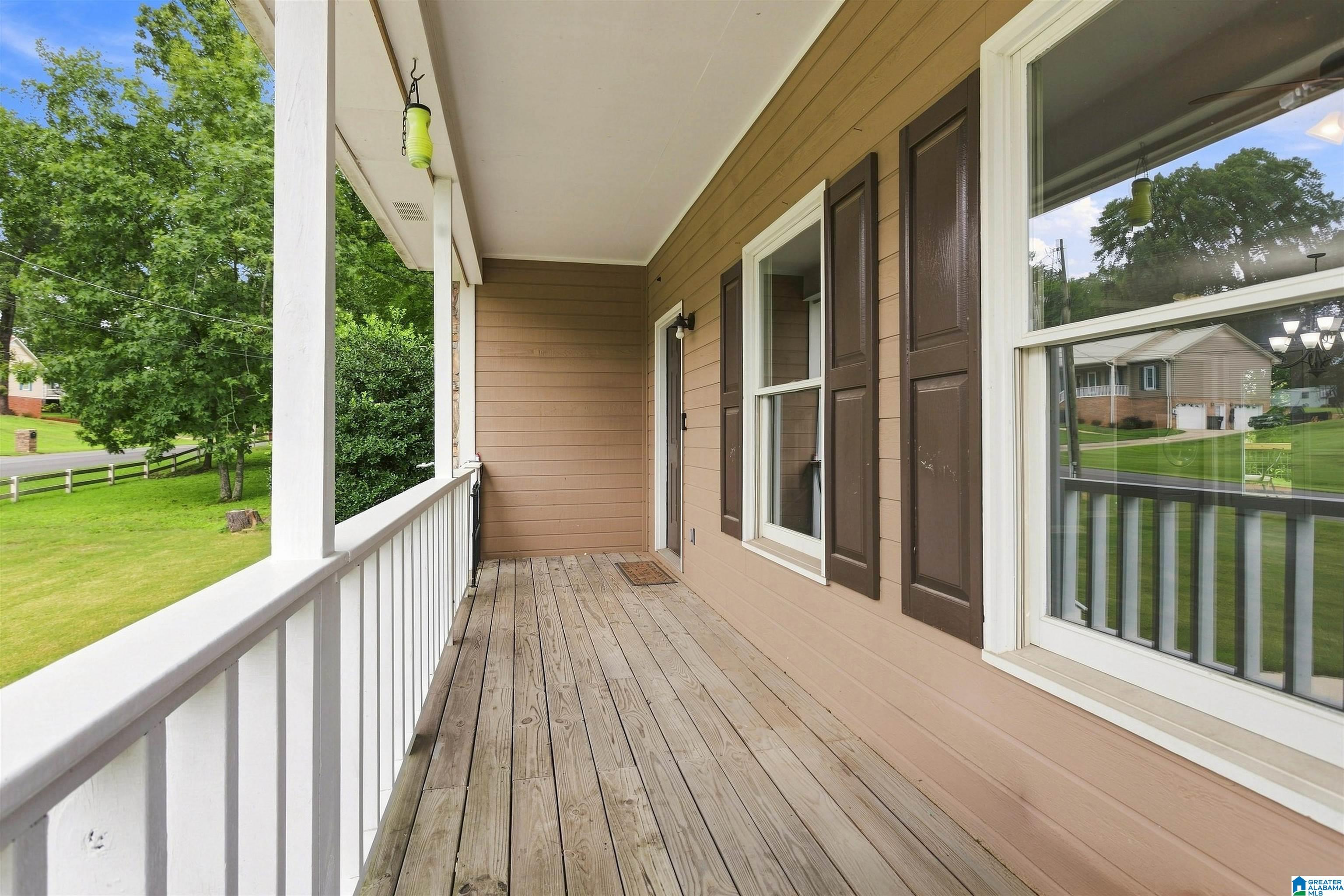 3rd image of 846 Honeysuckle Dr, Fultondale, AL 35068 | MLS# 21461107