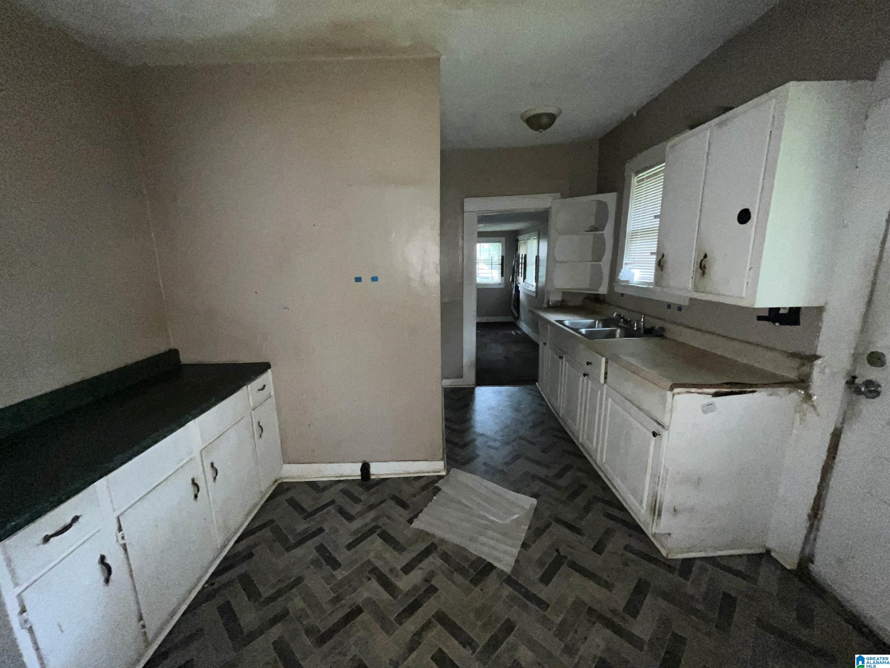 5th image of 311 Rutledge Dr, Birmingham, AL 35228 | MLS# 21461123