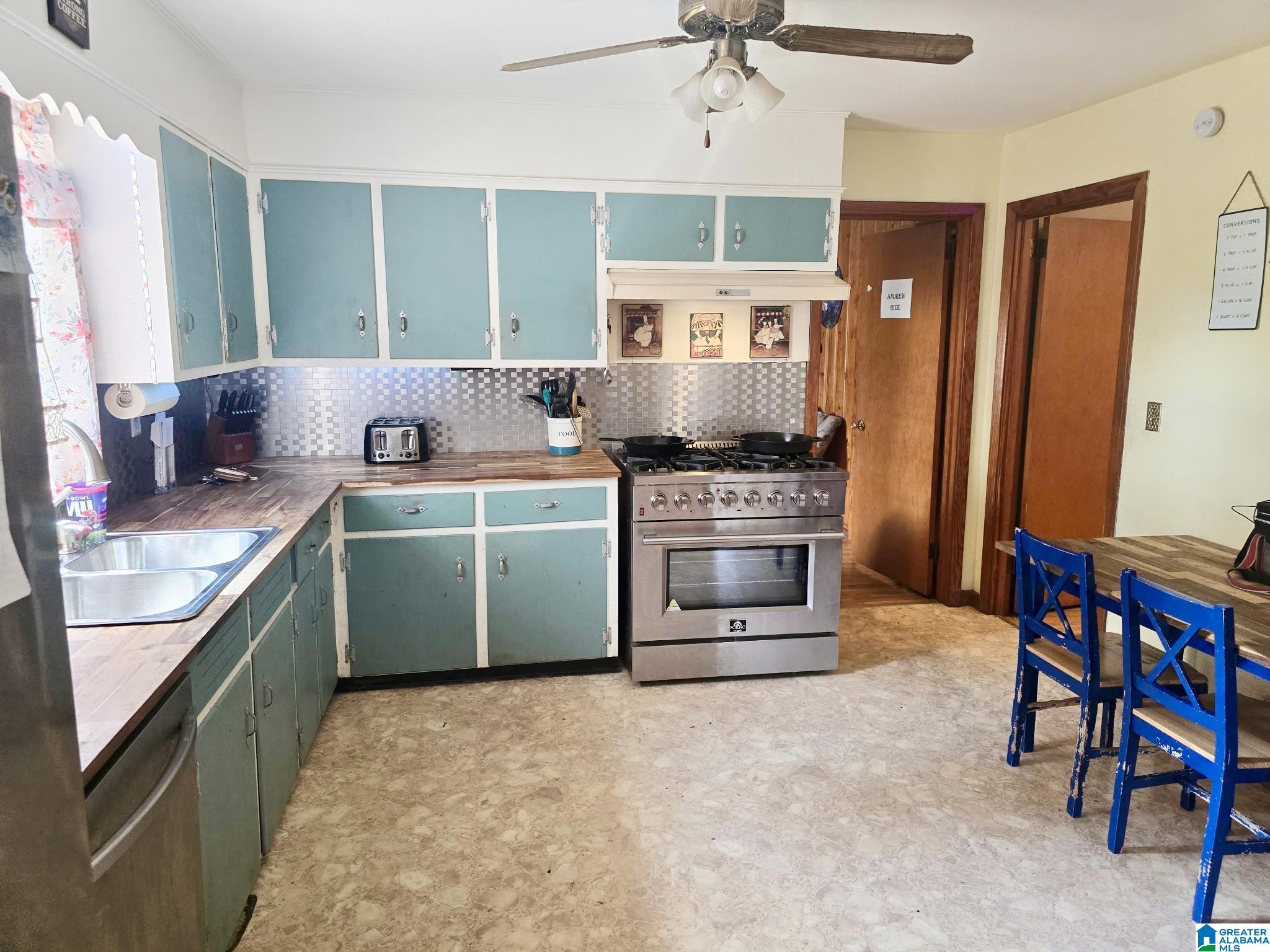 image of 109 26th Avenue Ne, Center Point, AL 35215 | MLS# 21461143