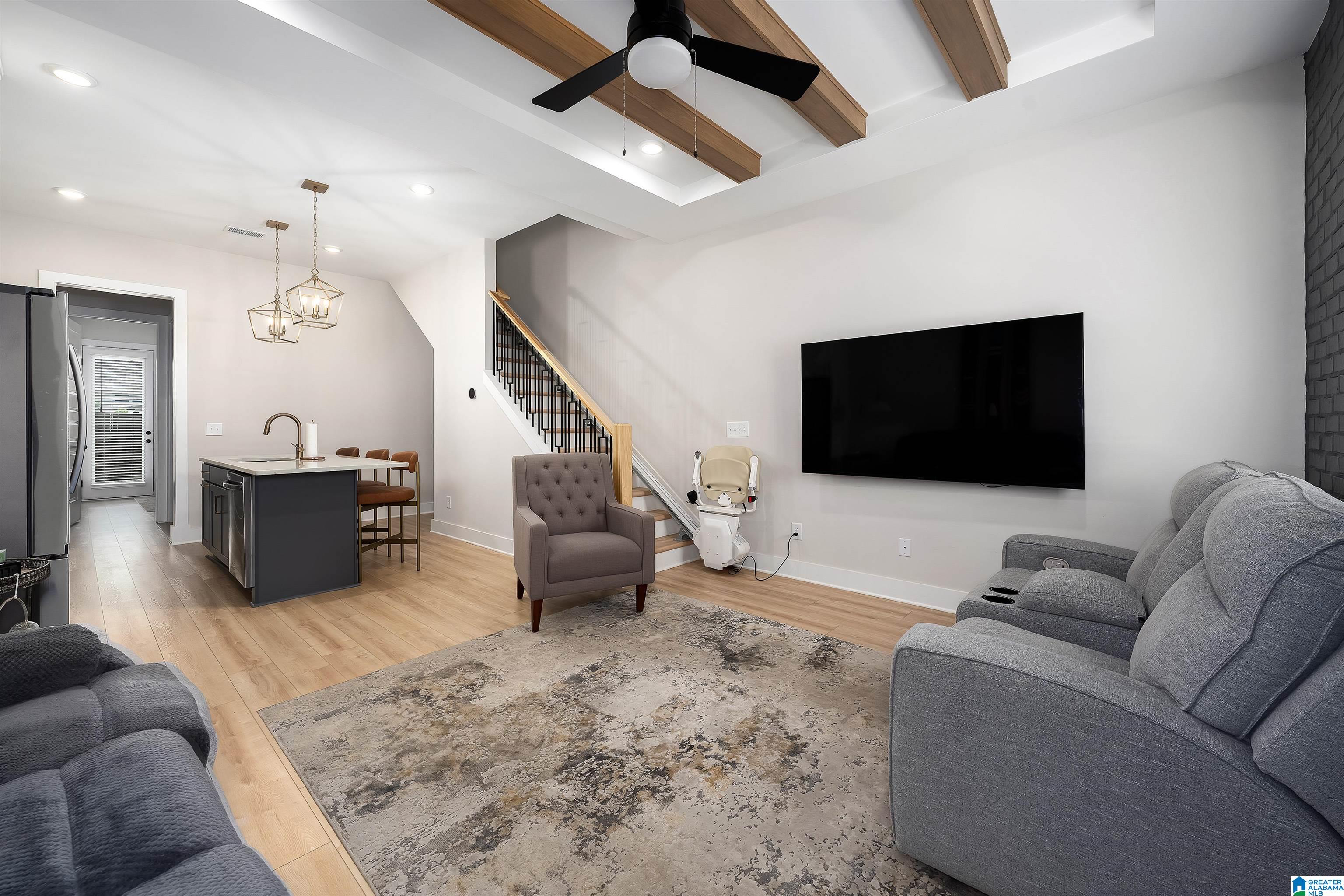 Photo 4 of Townhouse for sale at 1104 Windsor Sq, Birmingham, AL 35242 | MLS# 21461164 | Listing updated on 2026-08-17