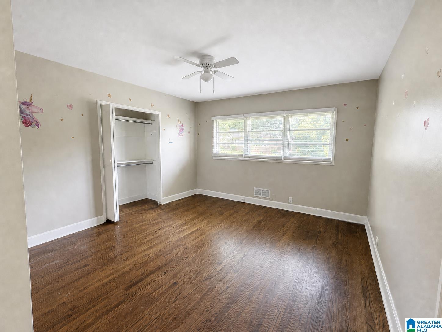 Photo 3 of Single family home for sale at 1744 Mountain Dr, Birmingham, AL 35217 | MLS# 21461168 | Listing updated on 2026-09-11