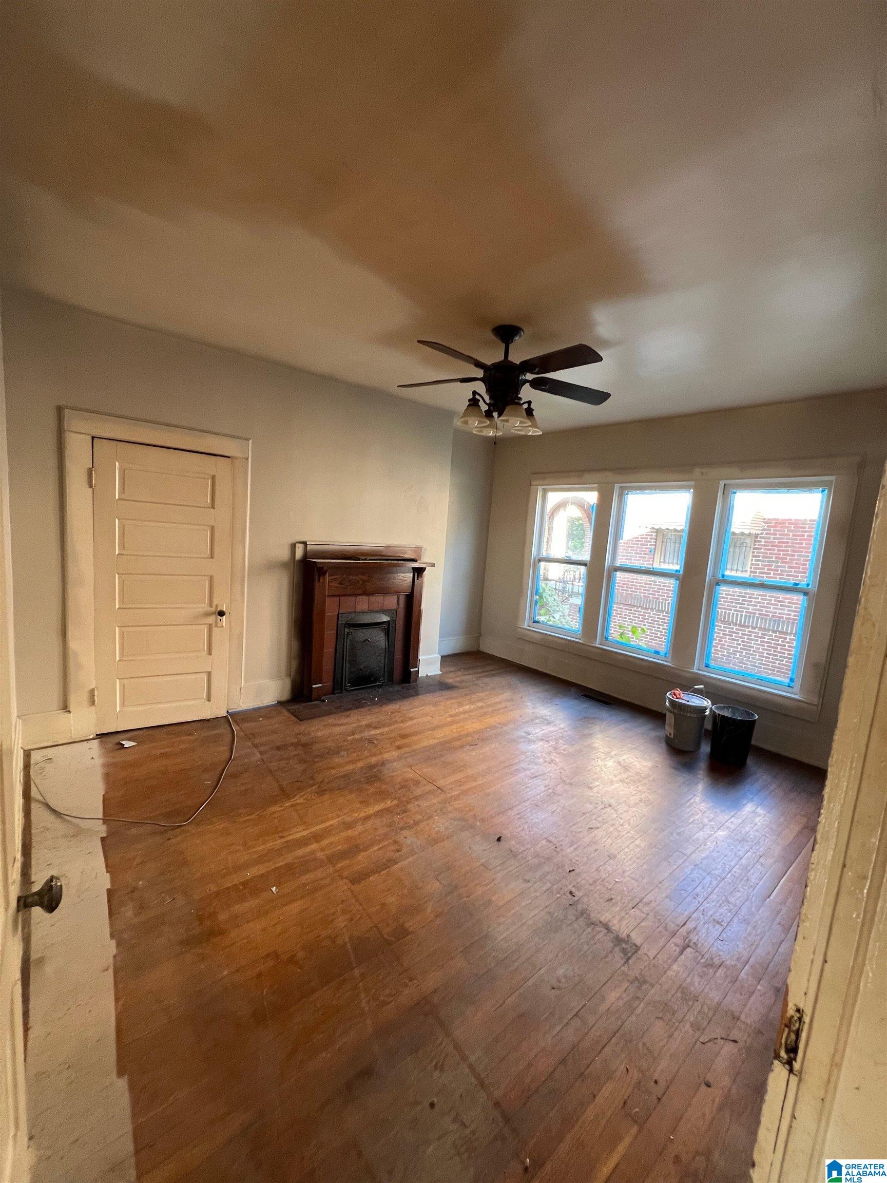 Photo 4 of Sale Pending at 20 10th Avenue N, Birmingham, AL 35204 | MLS# 21461201 | Listing updated on 2026-08-17