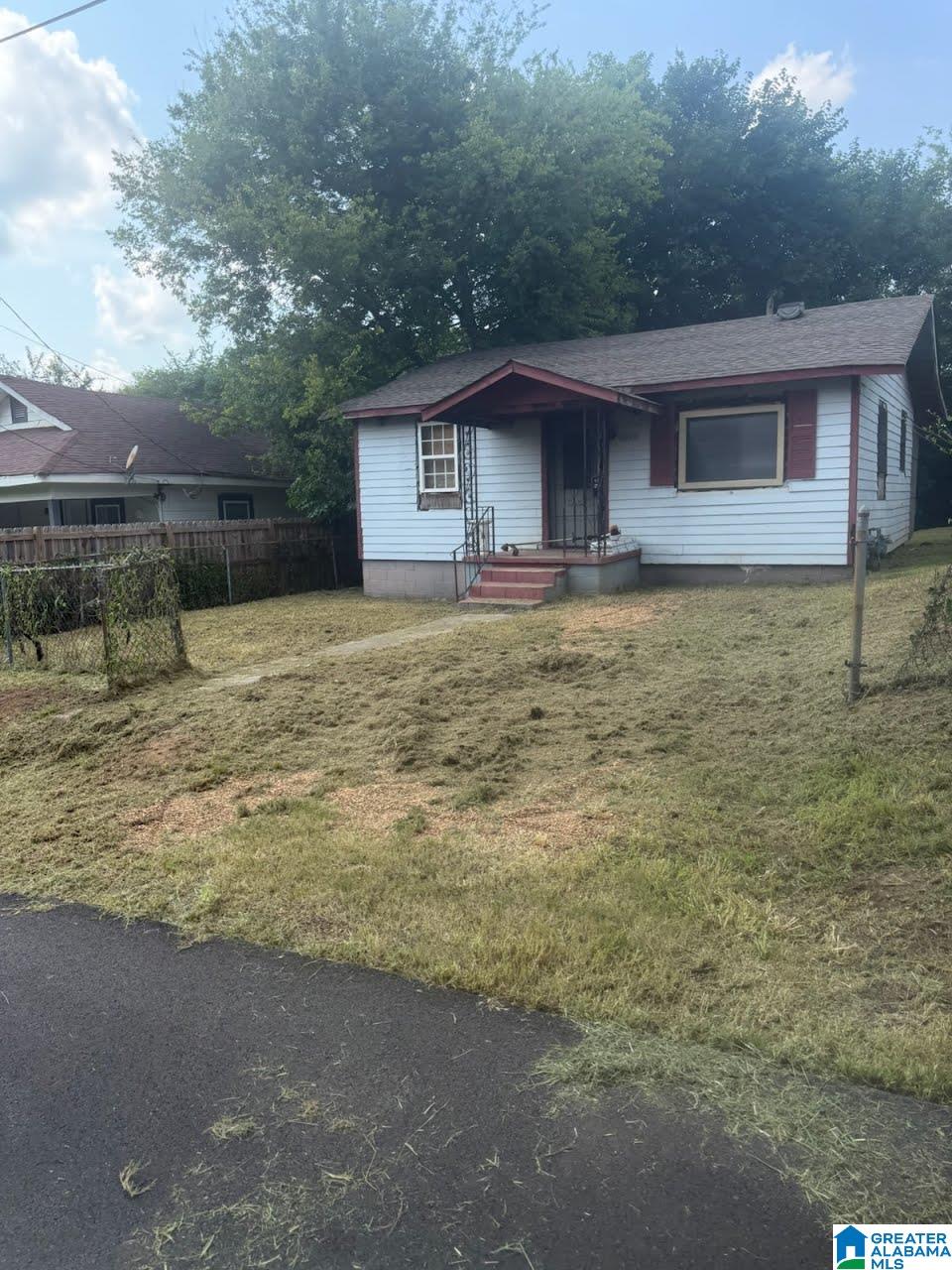 Photo 1 of Single family home for sale at 3830 8th Avenue, Brighton, AL 35020 | MLS# 21461223 | Listing updated on 2026-08-19