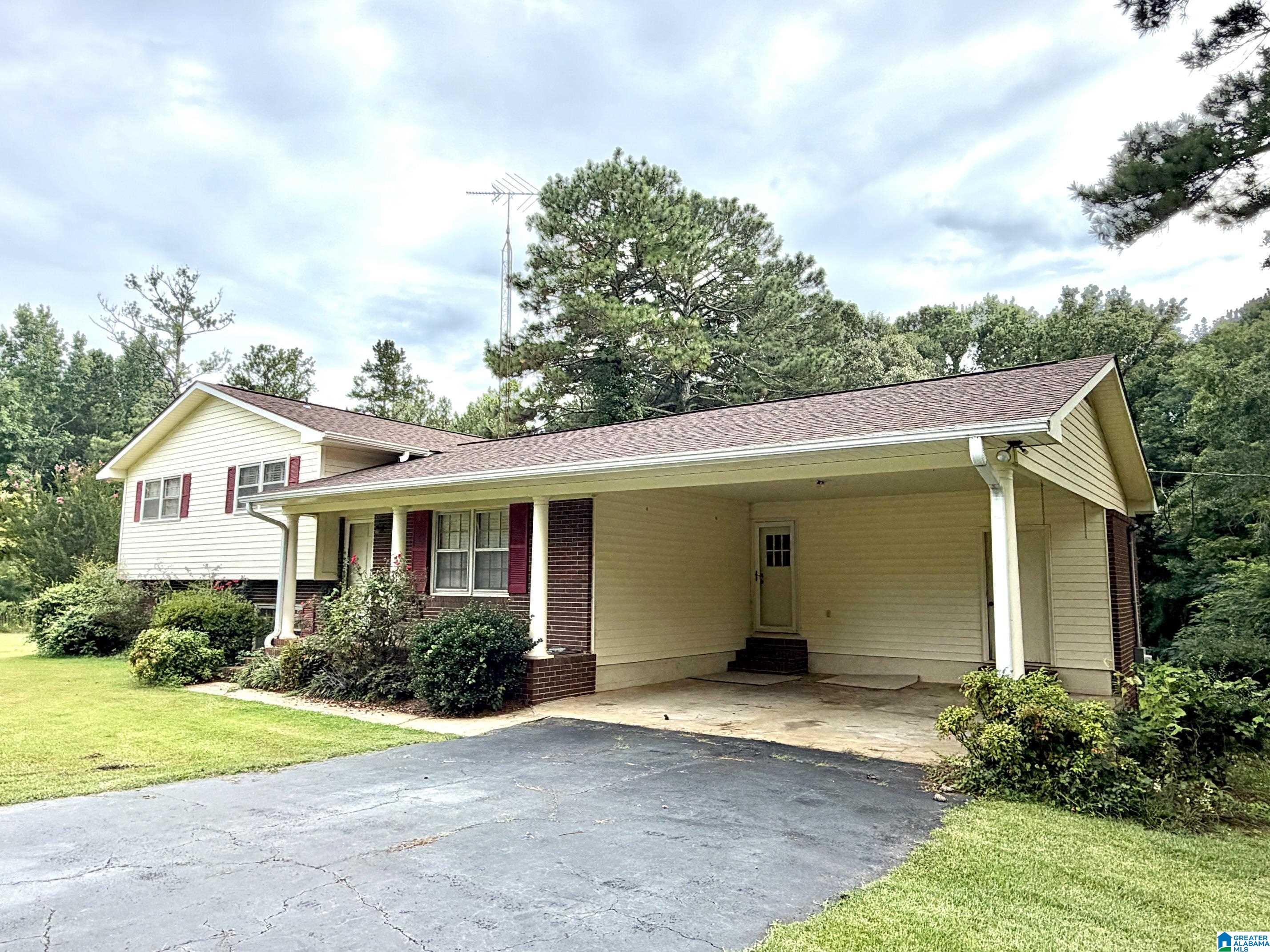 4th image of 651 County Road 18, Heflin, AL 36264 | MLS# 21461251