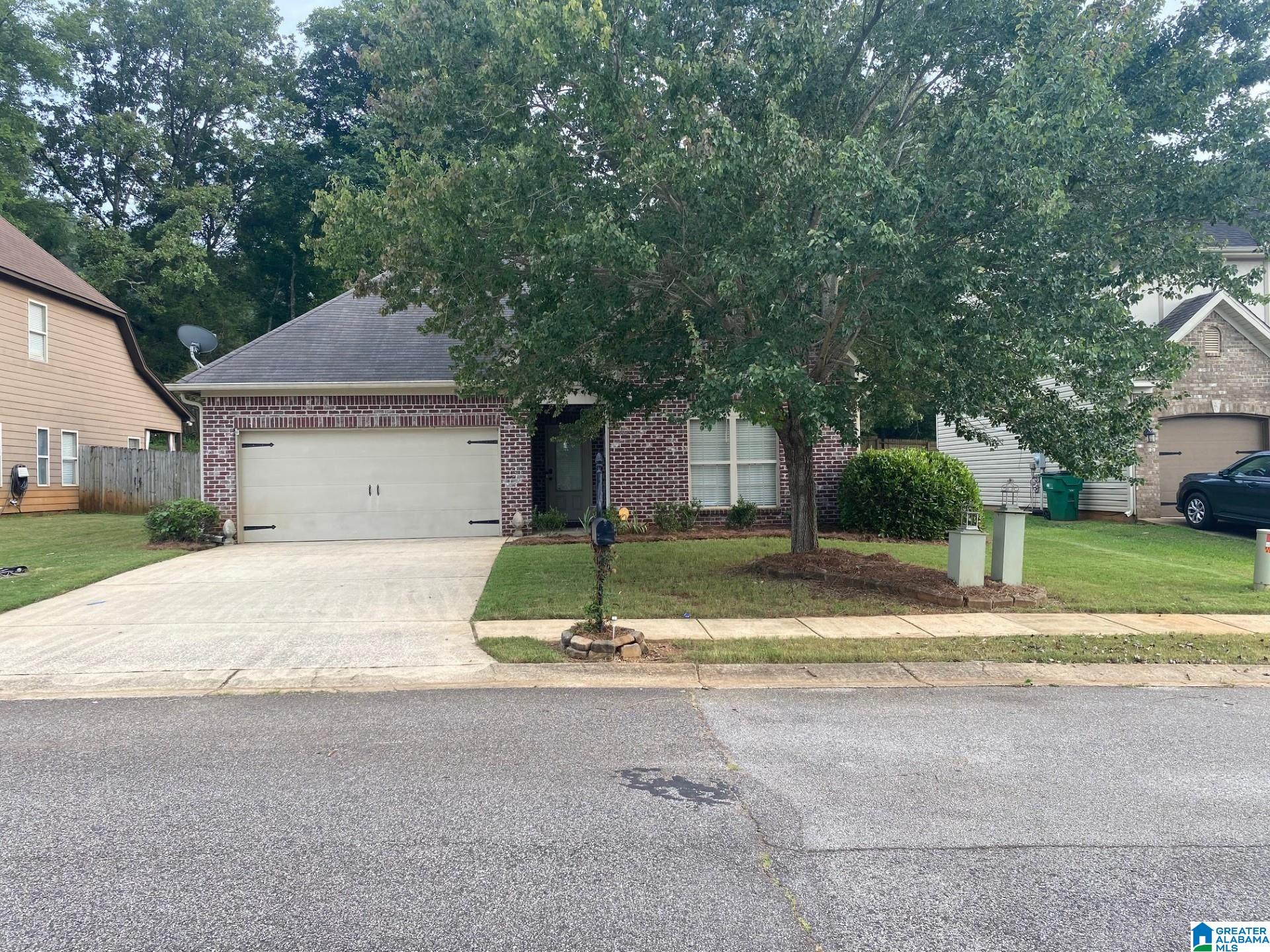 Photo 2 of Single family home for sale at 3064 Rosewalk Dr, Moody, AL 35004 | MLS# 21461315 | Listing updated on 2026-09-10