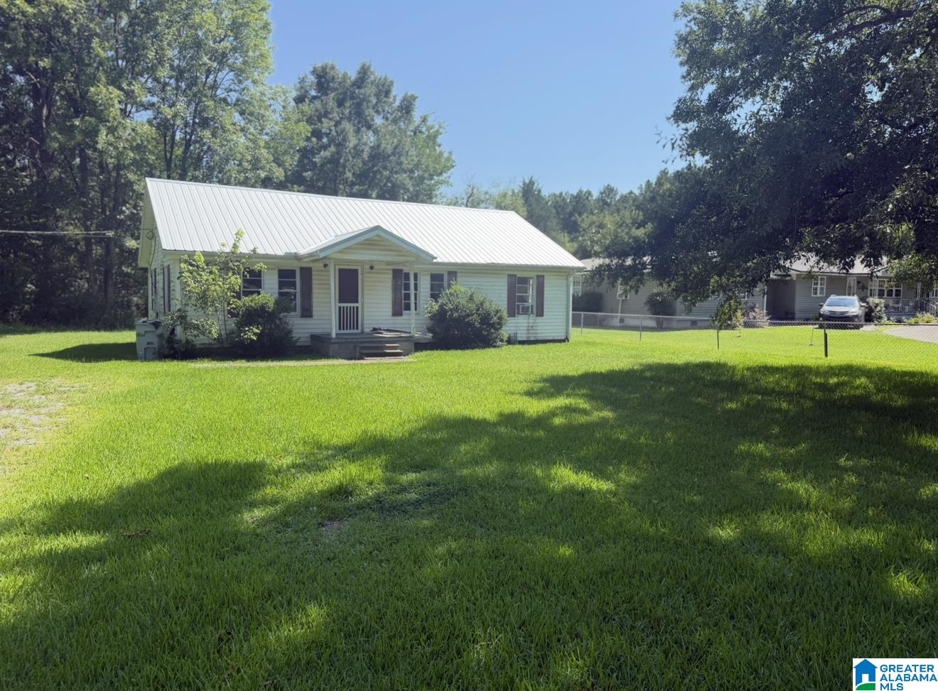 3rd image of 325 W College Street, Columbiana, AL 35051 | MLS# 21461329