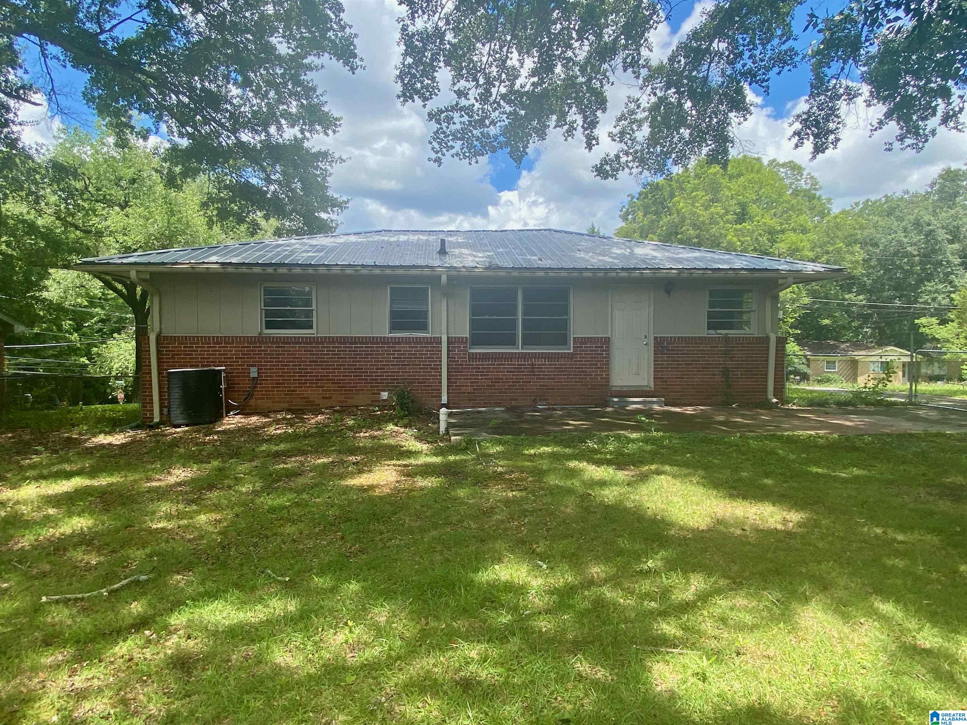 Photo 2 of Single family home for sale at 449 Wedgeworth Rd, Birmingham, AL 35215 | MLS# 21461338 | Listing updated on 2026-08-06
