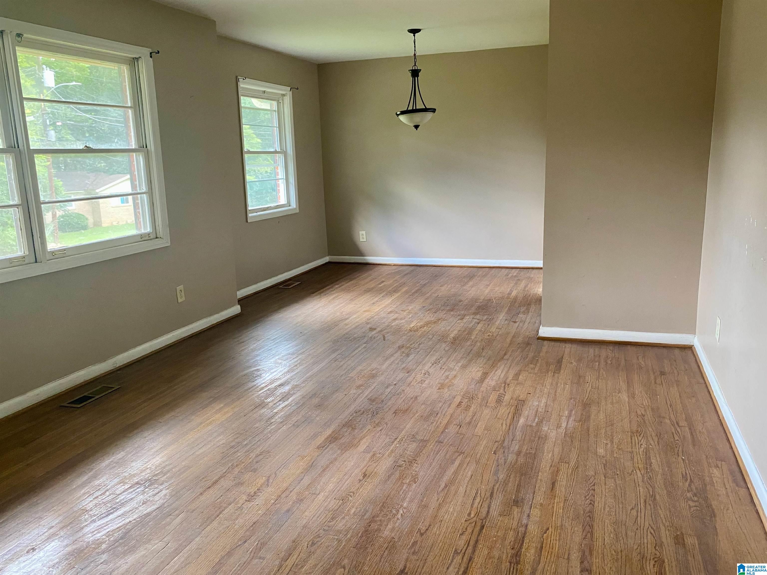 Photo 3 of Single family home for sale at 449 Wedgeworth Rd, Birmingham, AL 35215 | MLS# 21461338 | Listing updated on 2026-08-06