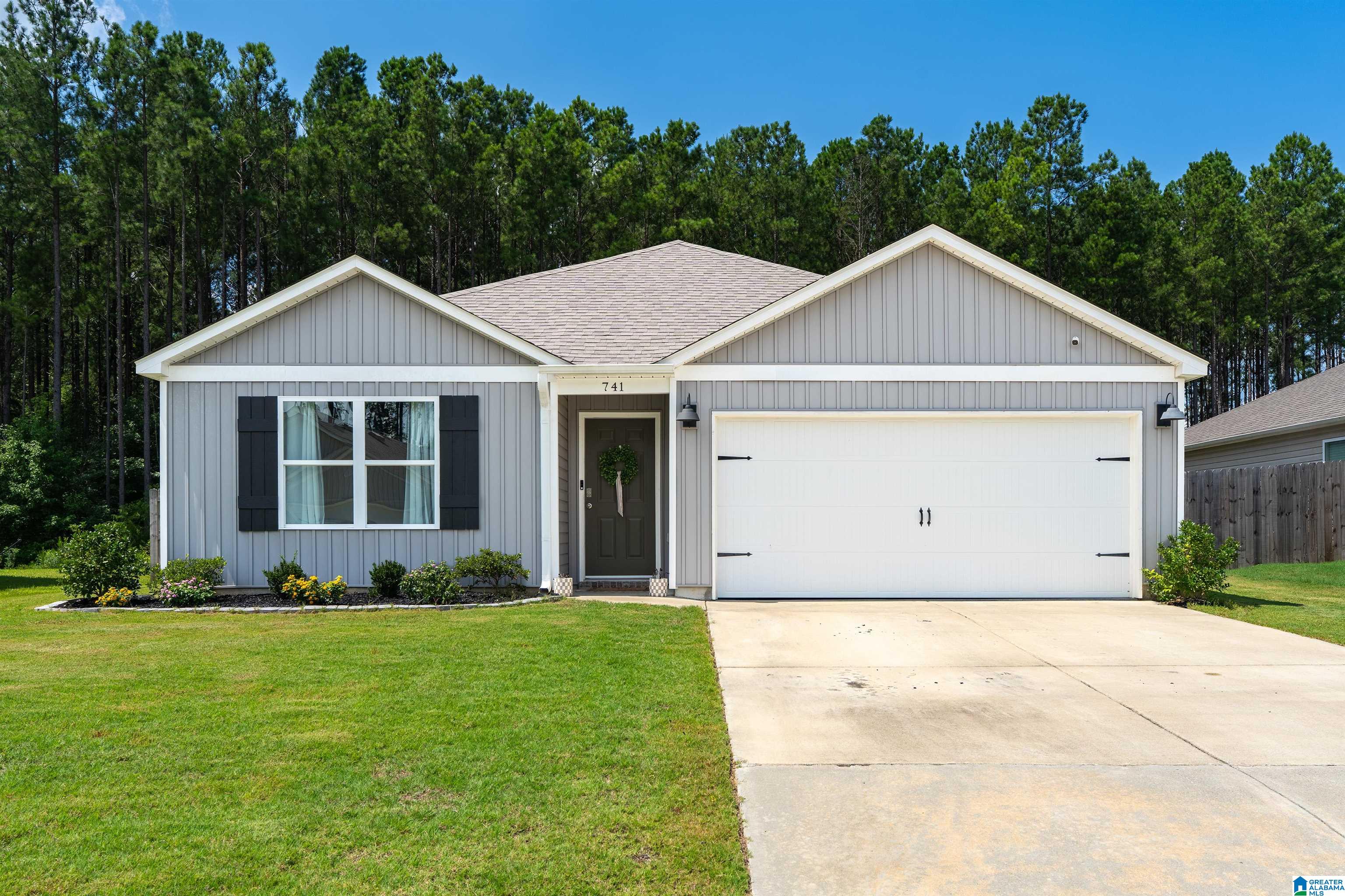 Photo 1 of Single family home for sale at 741 Fish Camp Rd, Chelsea, AL 35043 | MLS# 21461365 | Listing updated on 2026-09-02