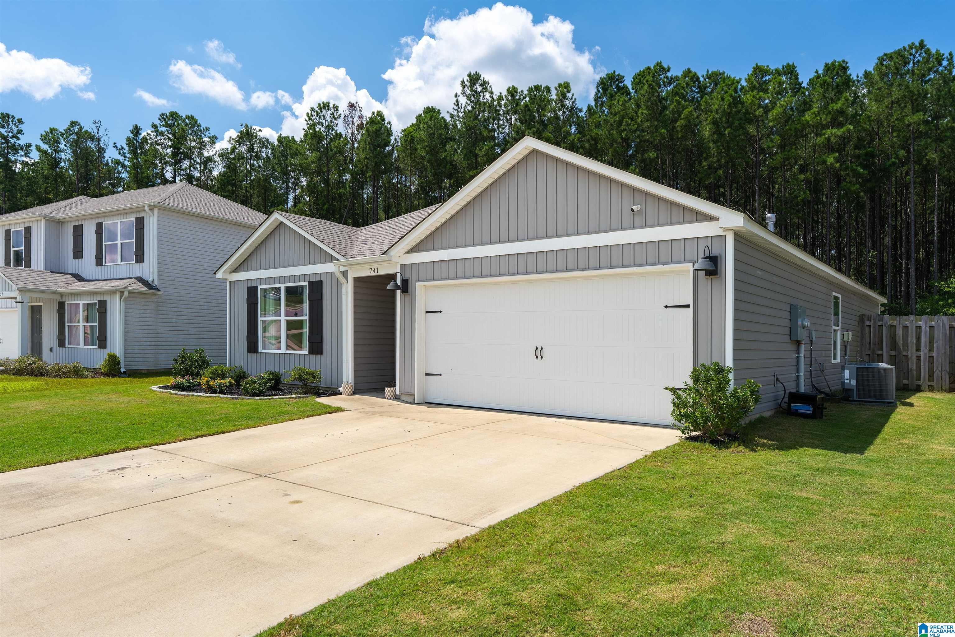 Photo 2 of Single family home for sale at 741 Fish Camp Rd, Chelsea, AL 35043 | MLS# 21461365 | Listing updated on 2026-09-02