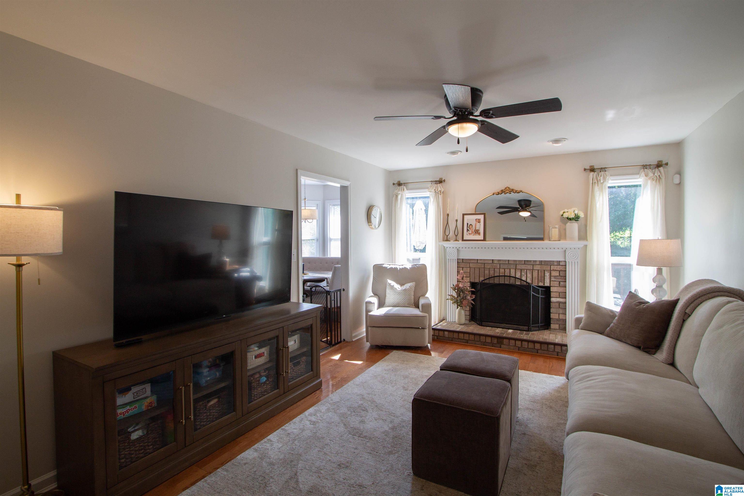 2nd image of 153 Cambridge Lane, Alabaster, AL 35007 | MLS# 21461370