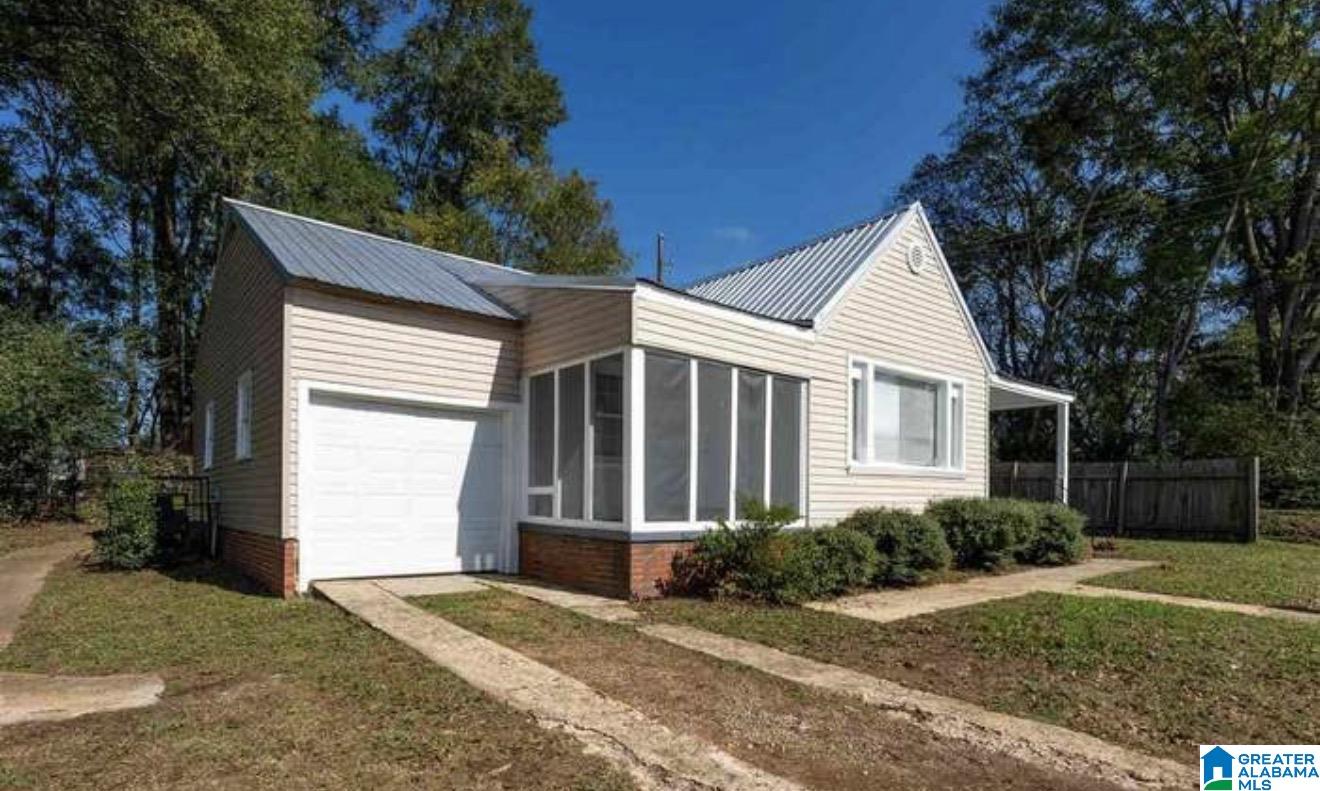 1st image of 1215 15th Street N, Bessemer, AL 35020 | MLS# 21461382