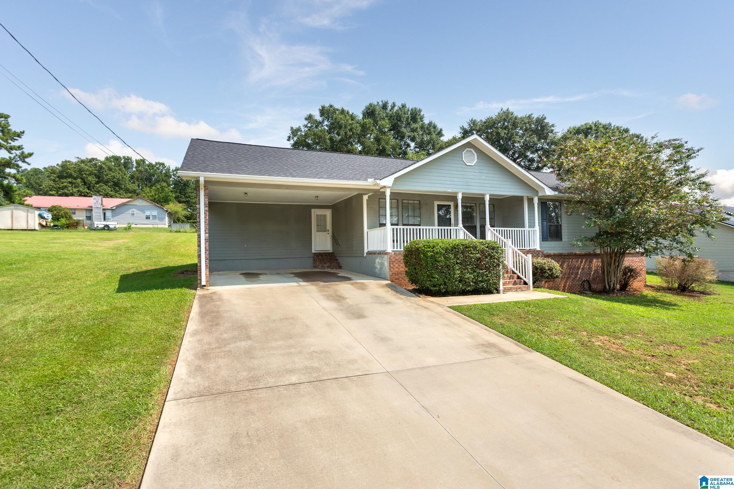 3rd image of 27 Village Dr, Oxford, AL 36203 | MLS# 21461398