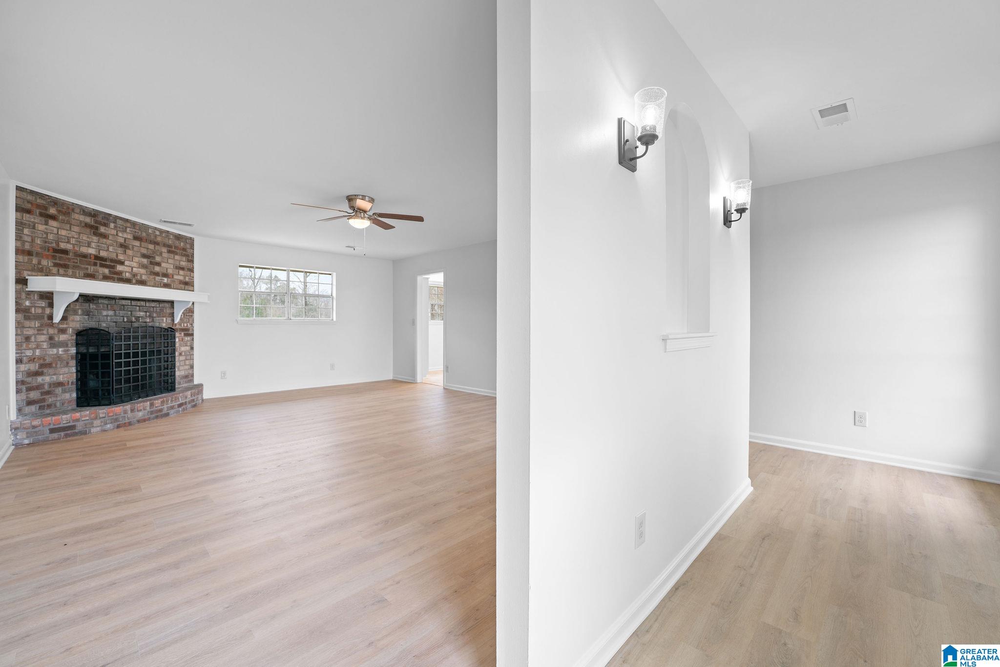 Photo 4 of Single family home for sale at 222 29th Avenue, Tuscaloosa, AL 35404 | MLS# 21461405 | Listing updated on 2026-09-04