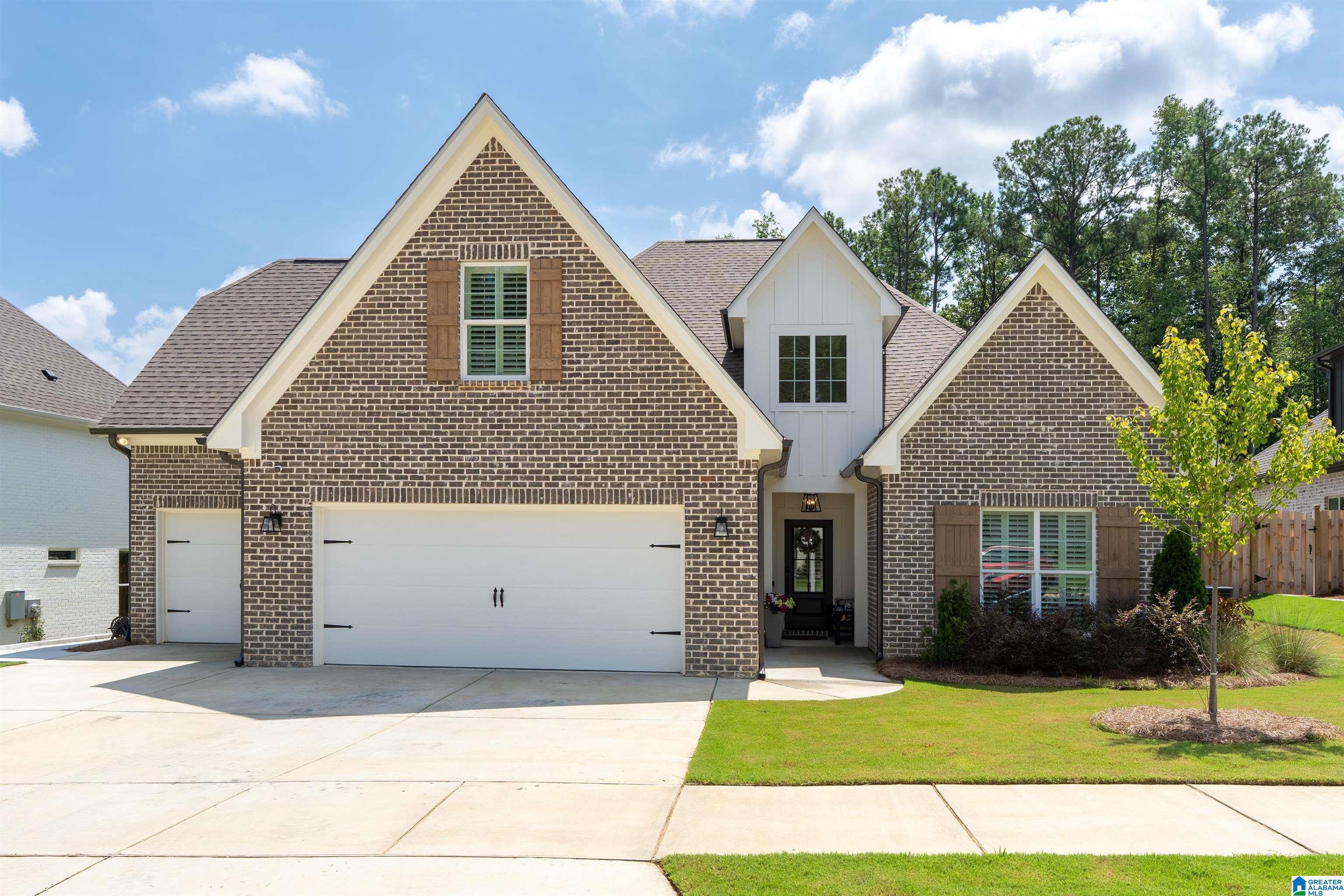 Photo 3 of Single family home for sale at 116 Mcalpin Cir, Pelham, AL 35124 | MLS# 21461423 | Listing updated on 2026-09-08