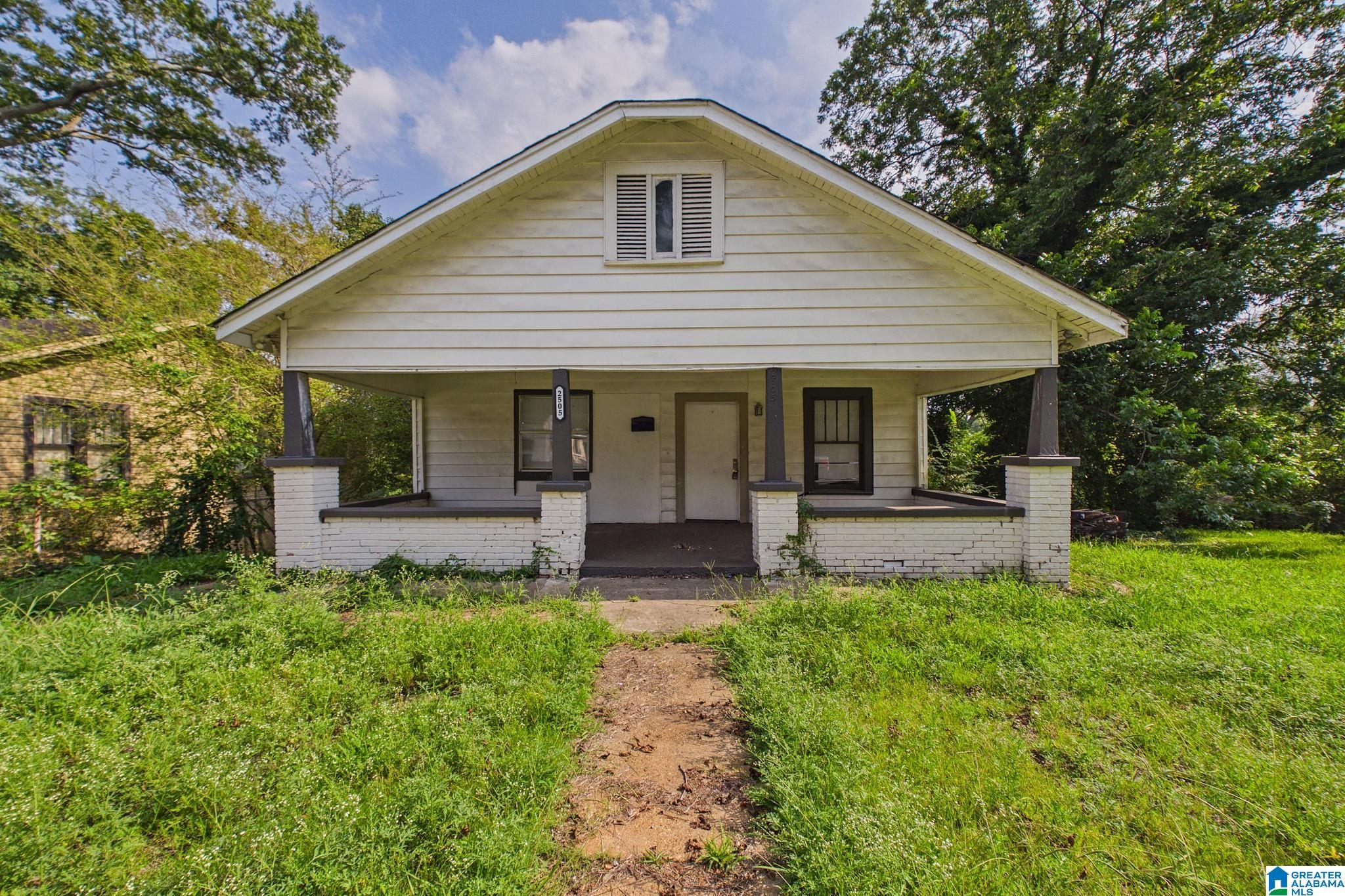 Photo 2 of Single family home for sale at 2505 Brookhaven Ave Sw, Birmingham, AL 35211 | MLS# 21461451 | Listing updated on 2026-09-10