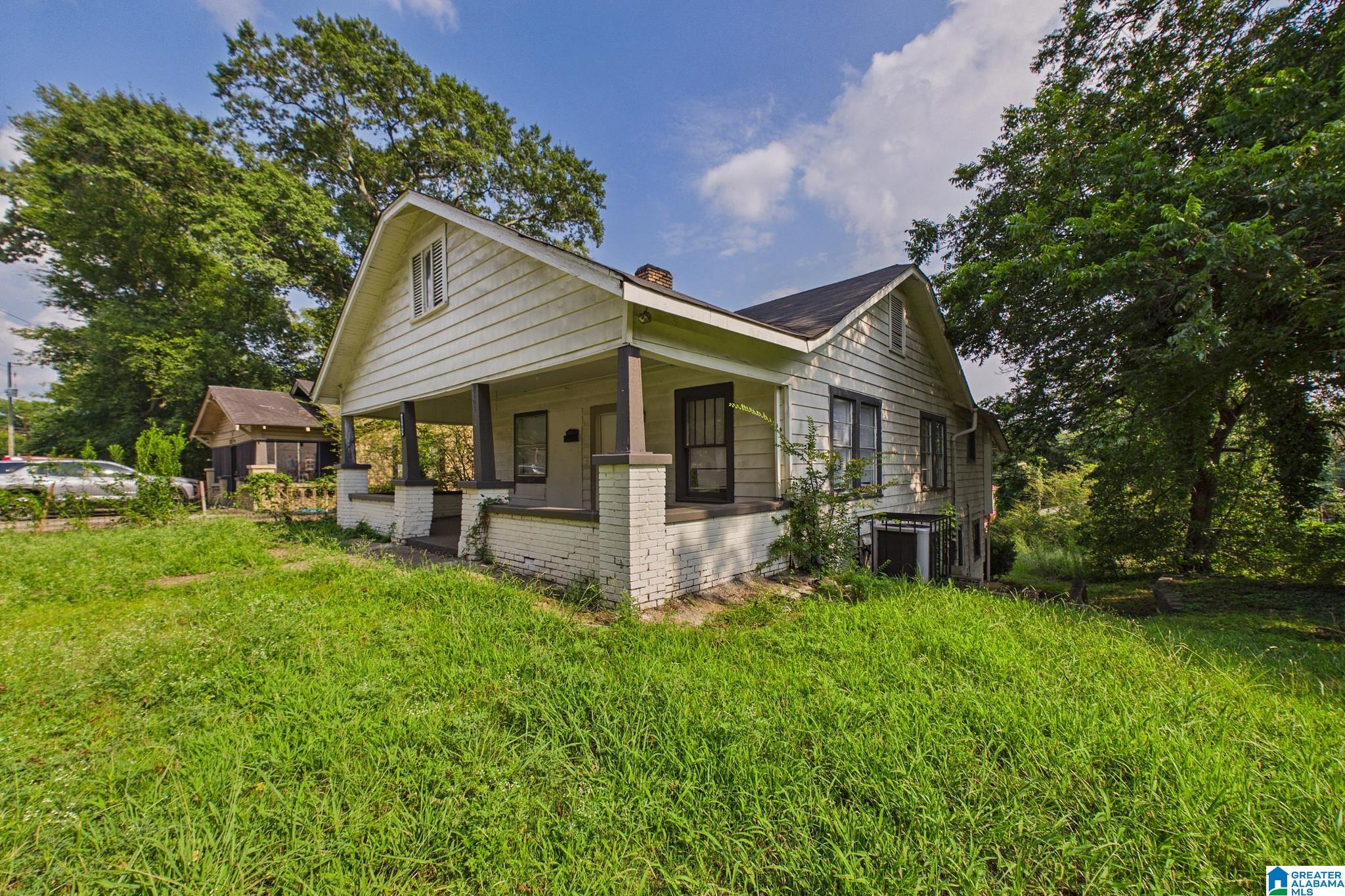 Photo 3 of Single family home for sale at 2505 Brookhaven Ave Sw, Birmingham, AL 35211 | MLS# 21461451 | Listing updated on 2026-09-10