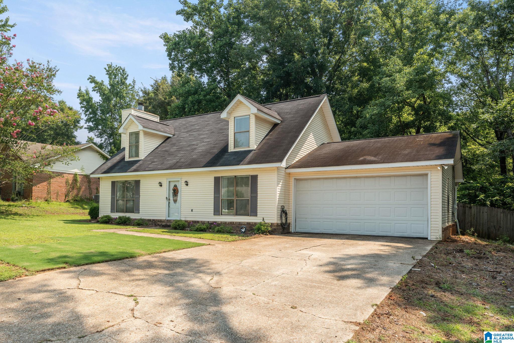 Photo 3 of Single family home for sale at 6219 37th Court, Tuscaloosa, AL 35406 | MLS# 21461452 | Listing updated on 2026-09-25