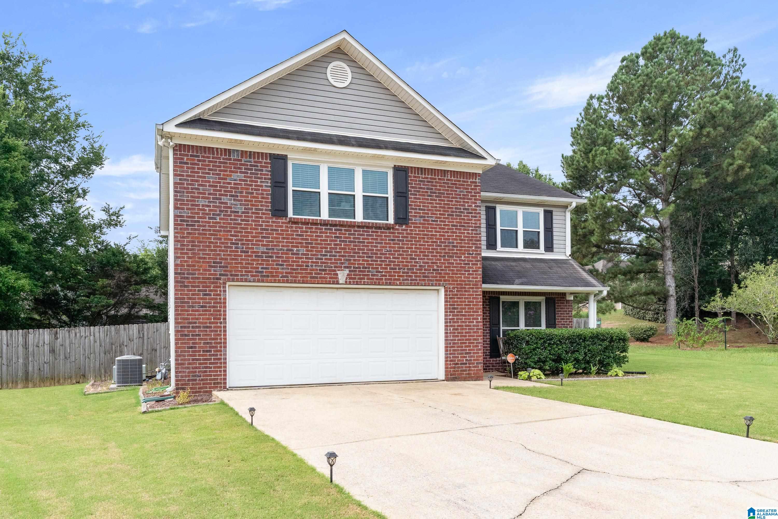 3rd image of 132 Summer Hill Dr, Alabaster, AL 35007 | MLS# 21461470