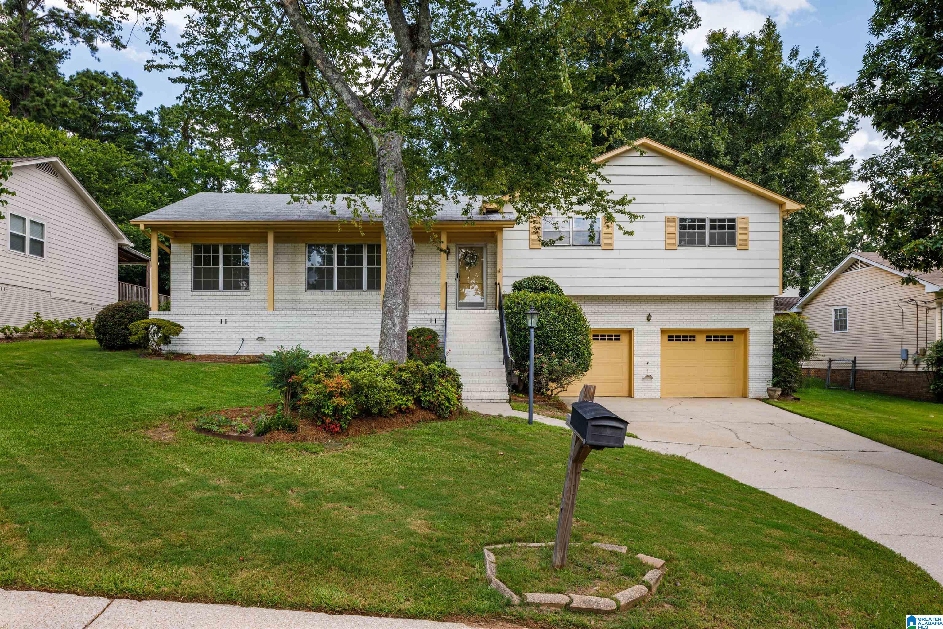 Photo 1 of Single family home for sale at 2308 Locke Ln, Hoover, AL 35226 | MLS# 21461496 | Listing updated on 2026-08-21