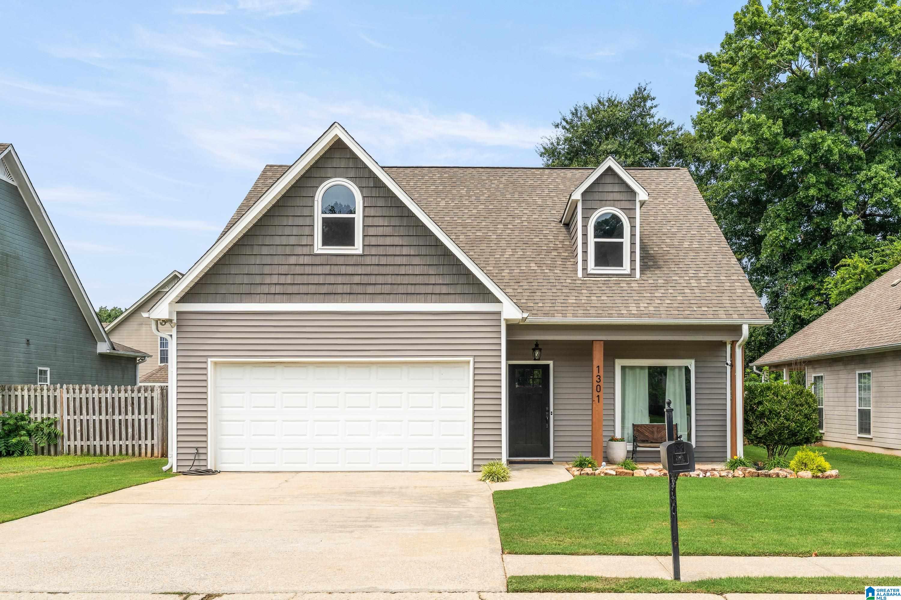 2nd image of 1301 Amberley Woods Dr, Helena, AL 35080 | MLS# 21461502