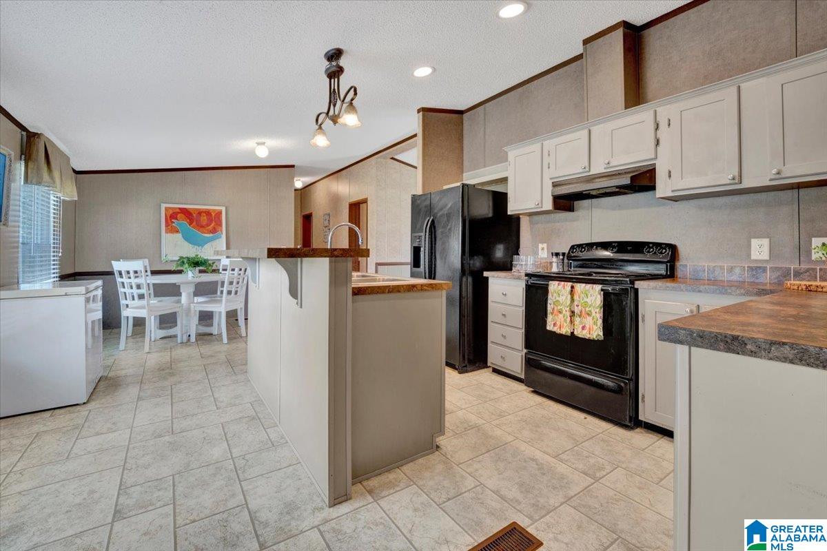 Photo 4 of Single family home for sale at 46 Airport St, Centreville, AL 35042 | MLS# 21461504 | Listing updated on 2026-08-07
