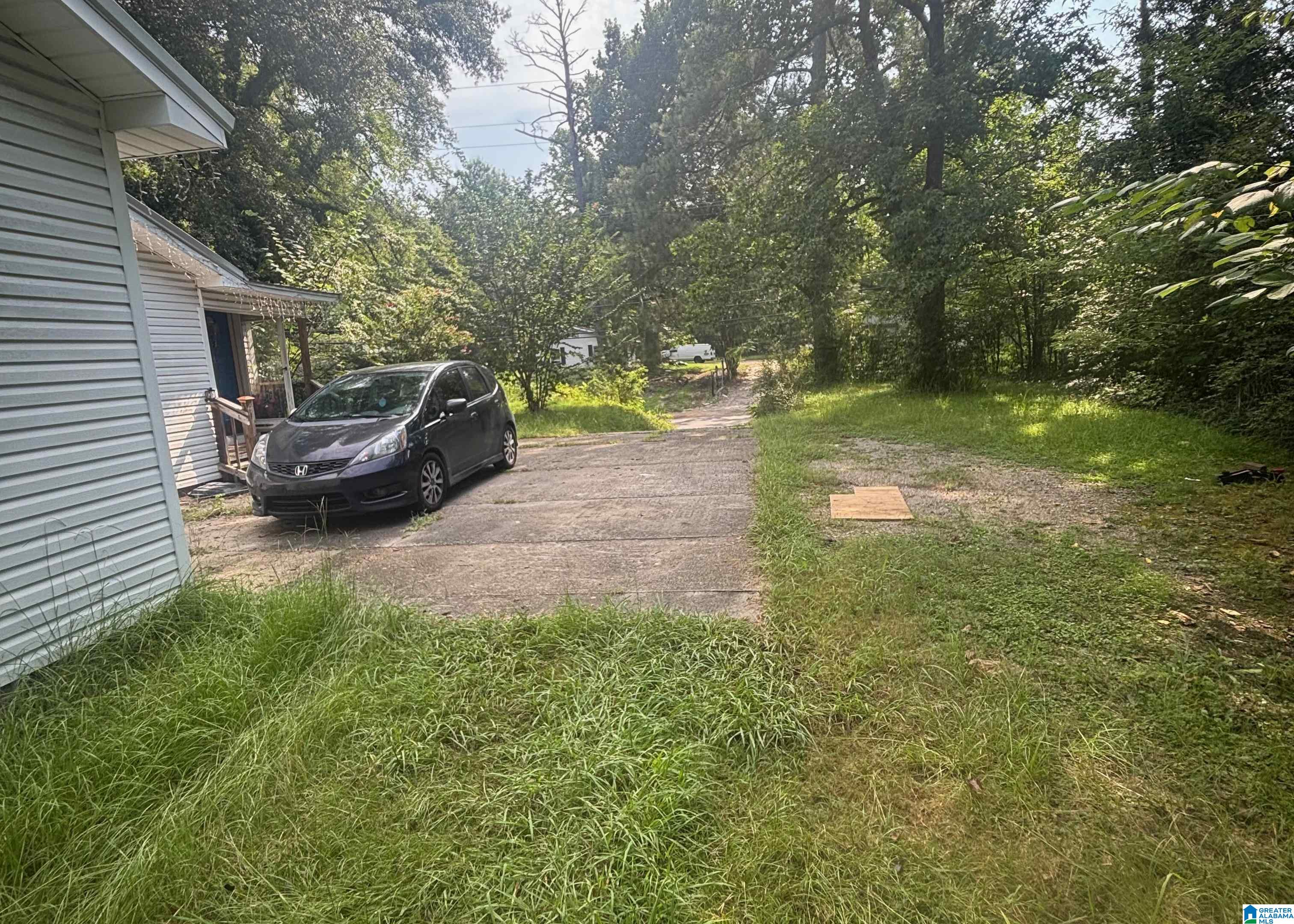 3rd image of 2124 Morgan Road, Bessemer, AL 35022 | MLS# 21461507