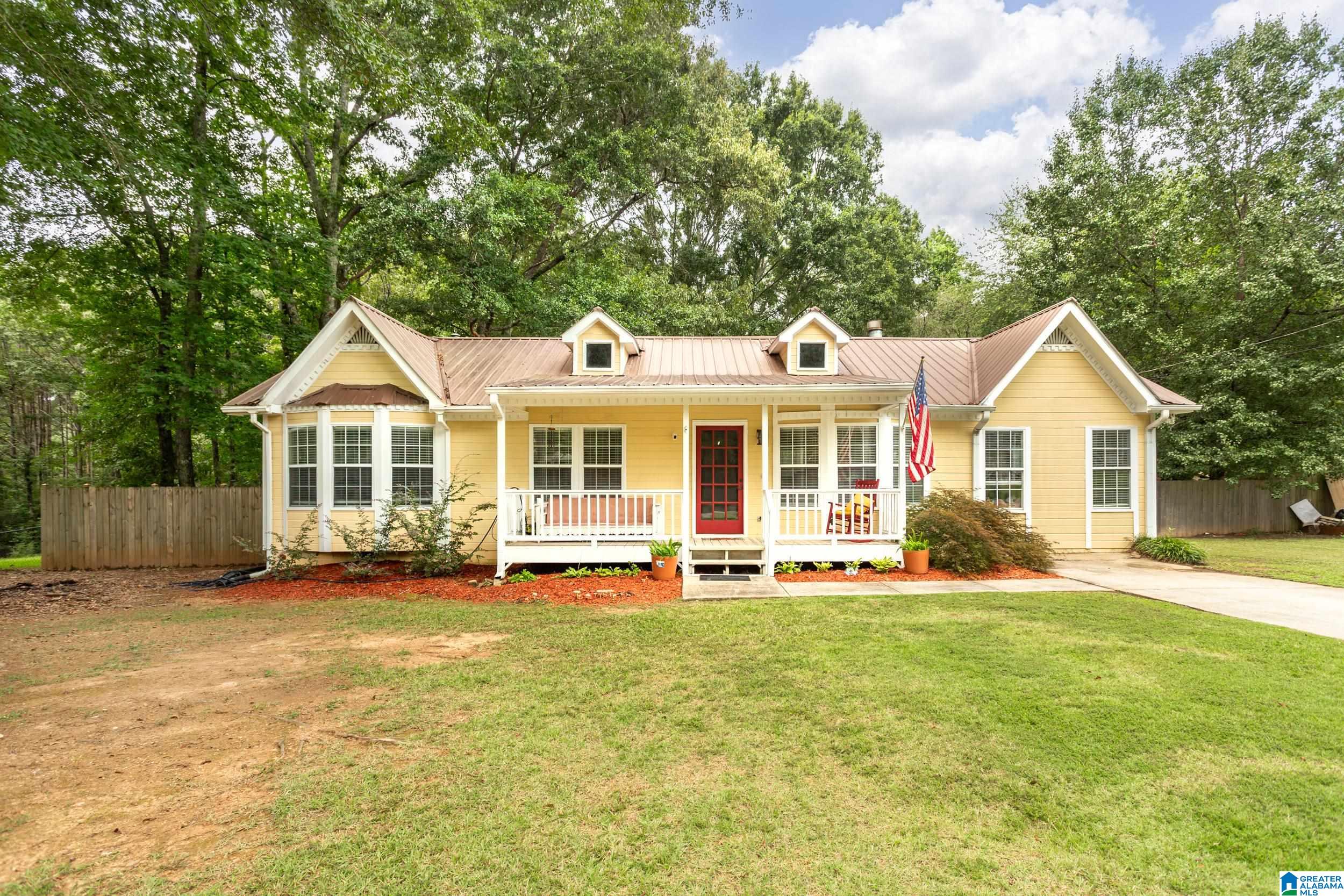 Photo 1 of Single family home for sale at 200 Crawford Dr, Springville, AL 35146 | MLS# 21461516 | Listing updated on 2026-09-22
